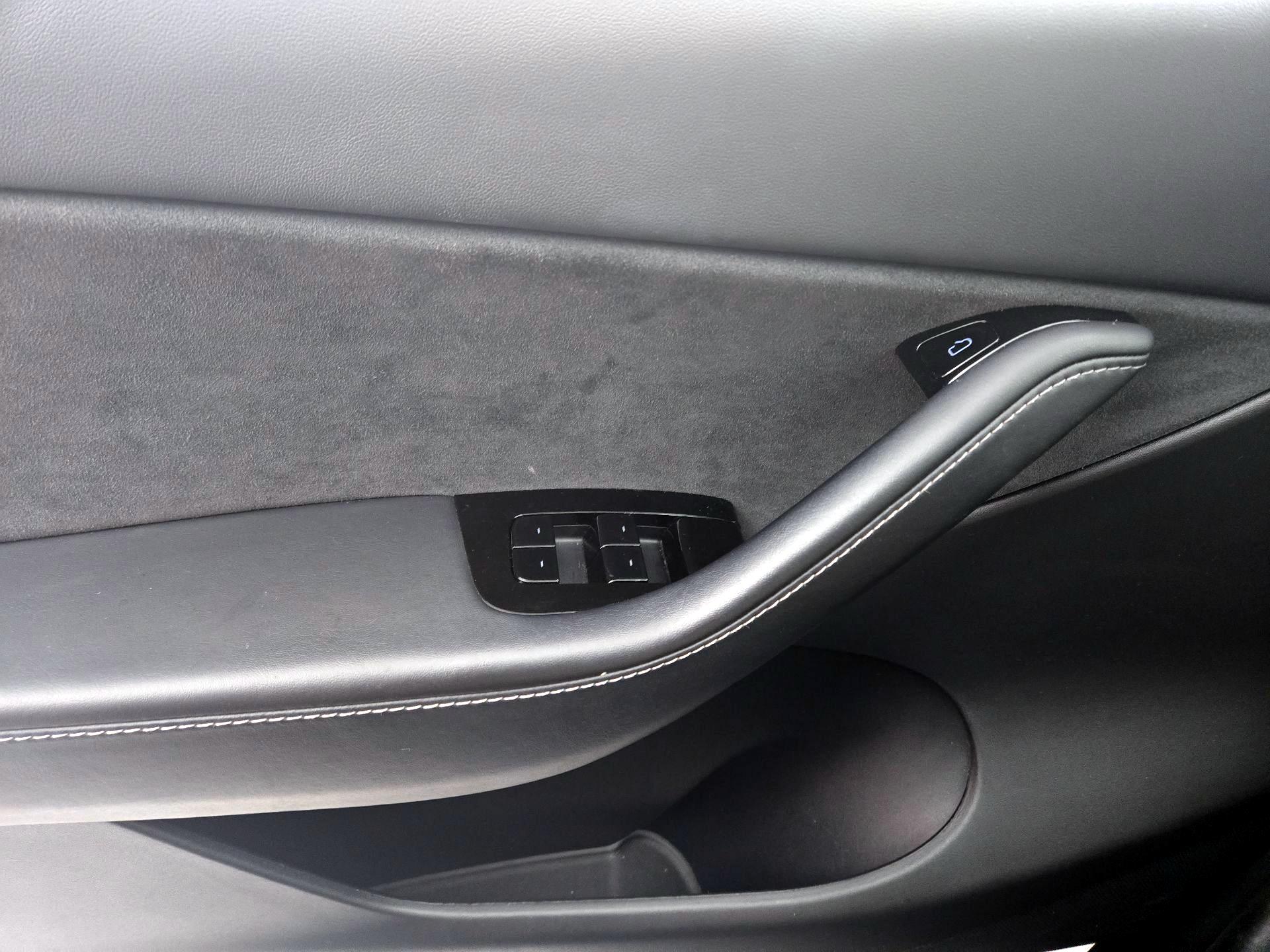 Thumbnail: 2021 Tesla Model Y - 12