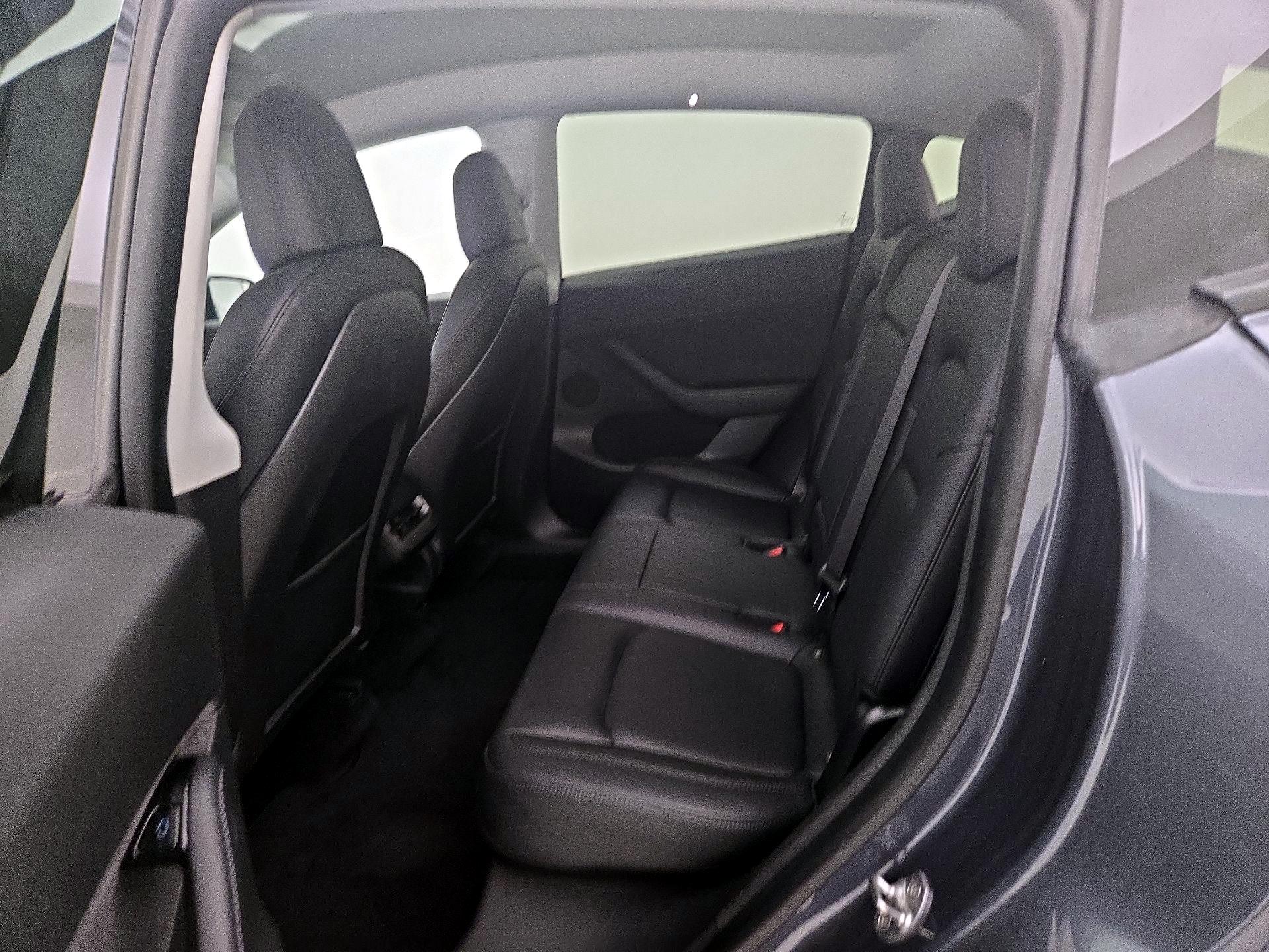 Thumbnail: 2021 Tesla Model Y - 20