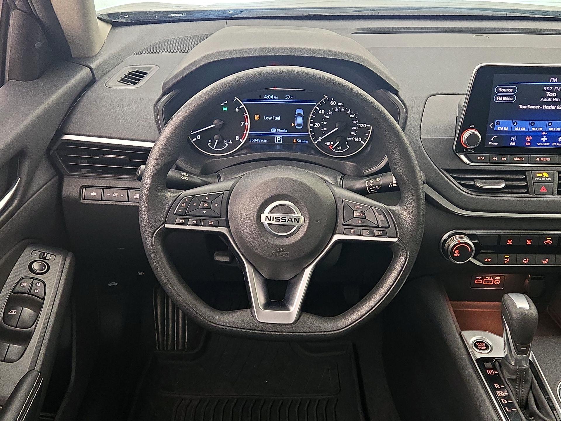 Thumbnail: 2022 Nissan Altima - 10