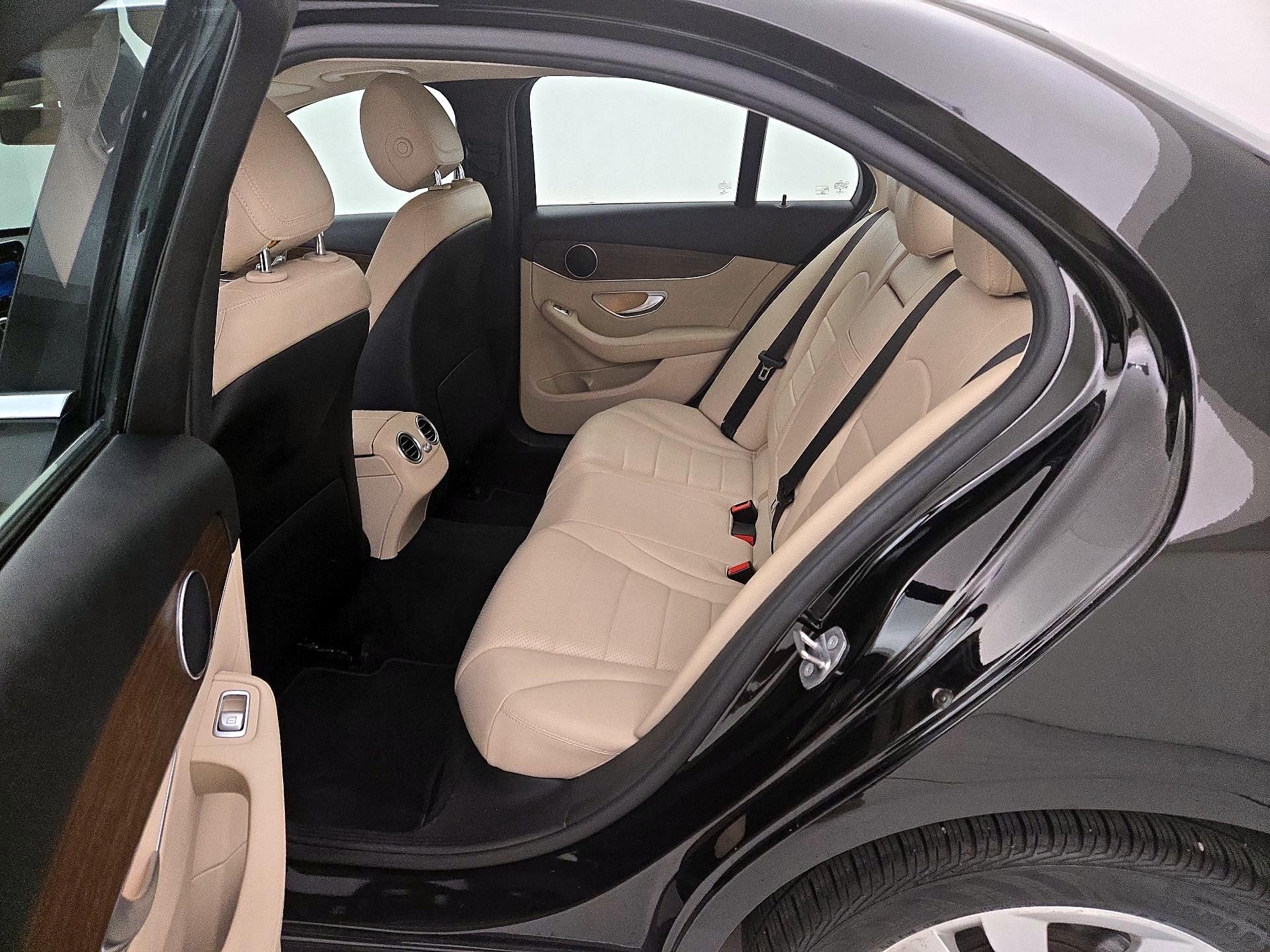 Thumbnail: 2019 Mercedes-Benz C-Class - 18