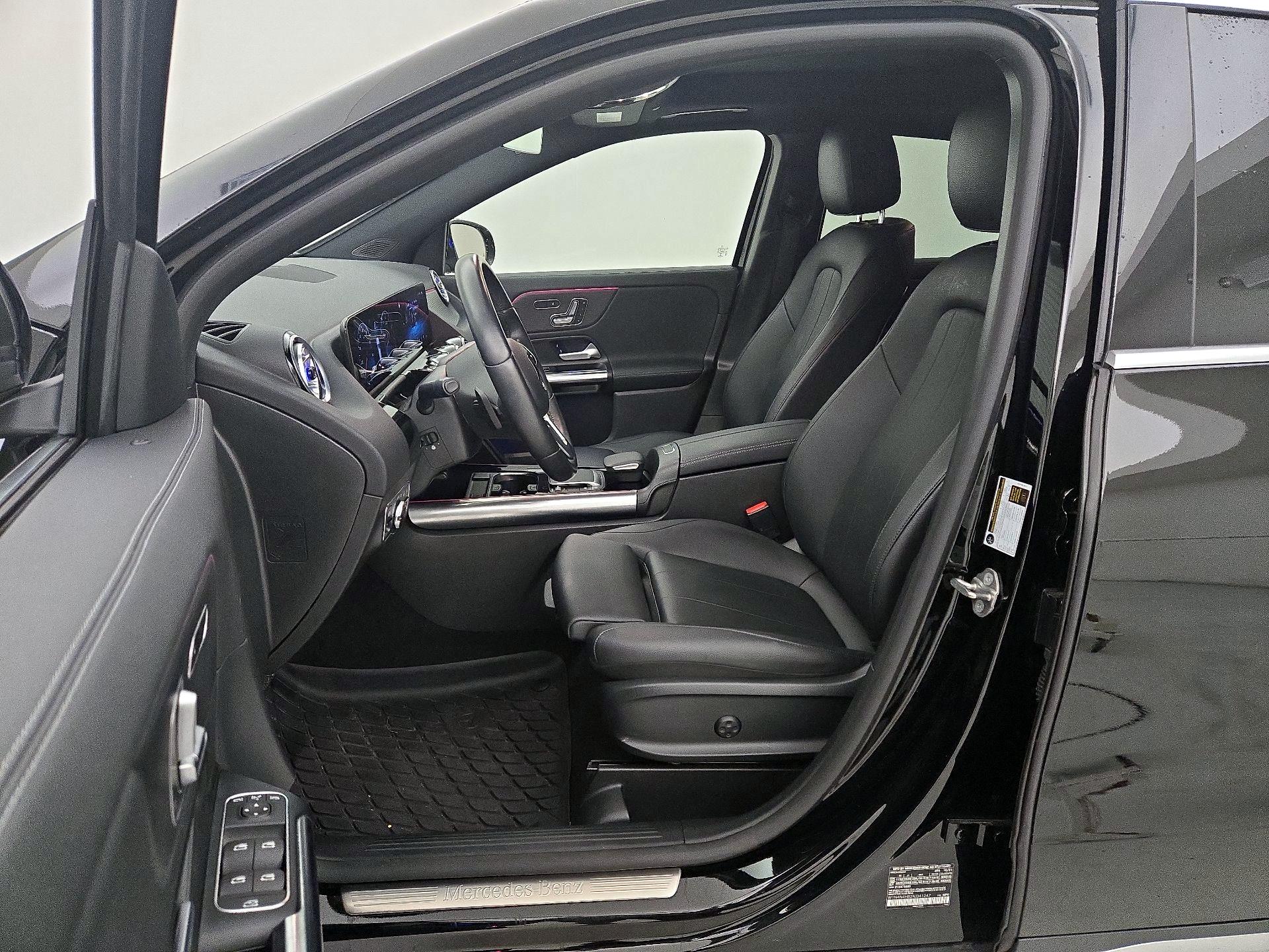 Thumbnail: 2022 Mercedes-Benz GLA - 11