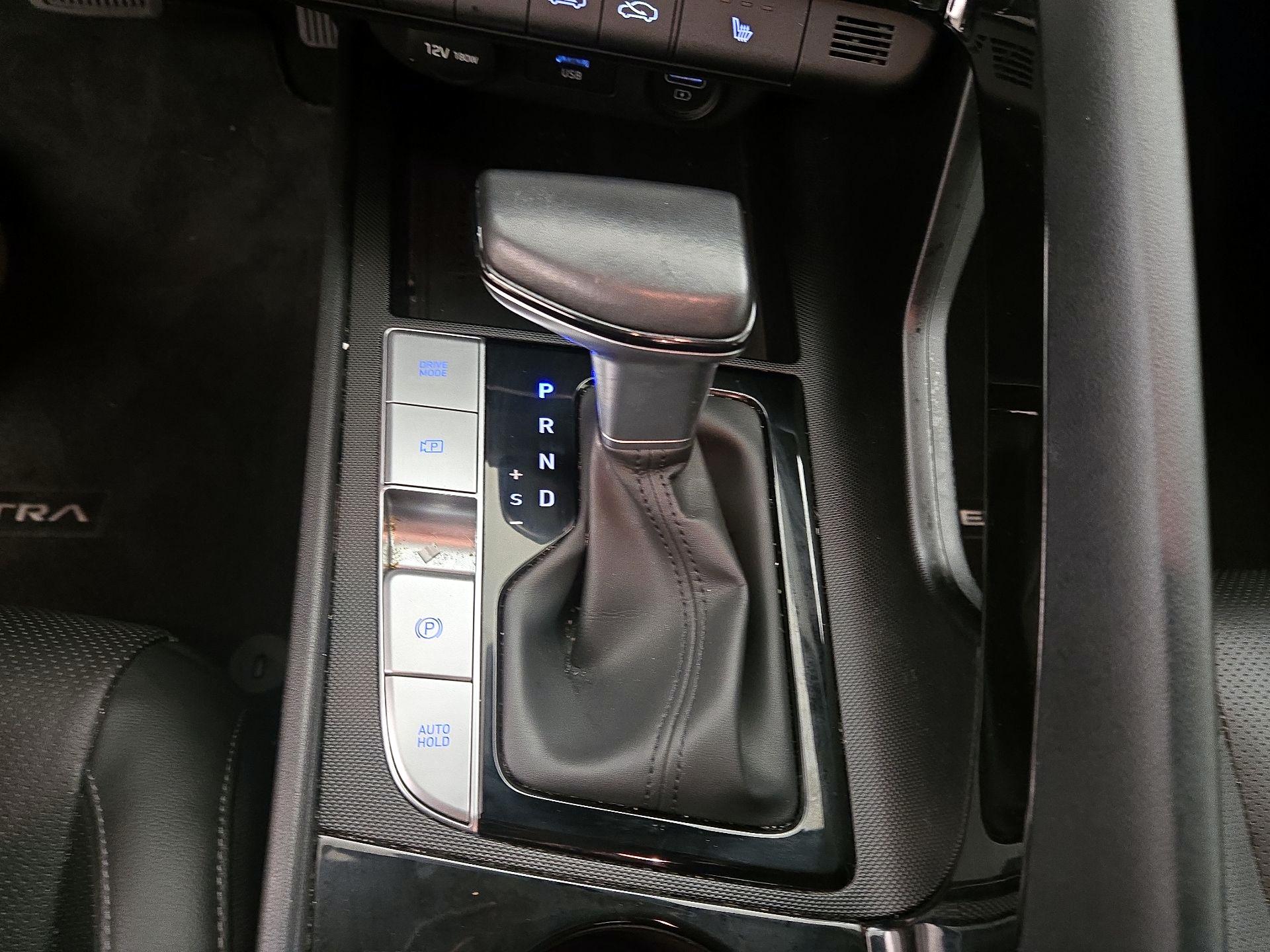 Thumbnail: 2023 Hyundai Elantra - 18