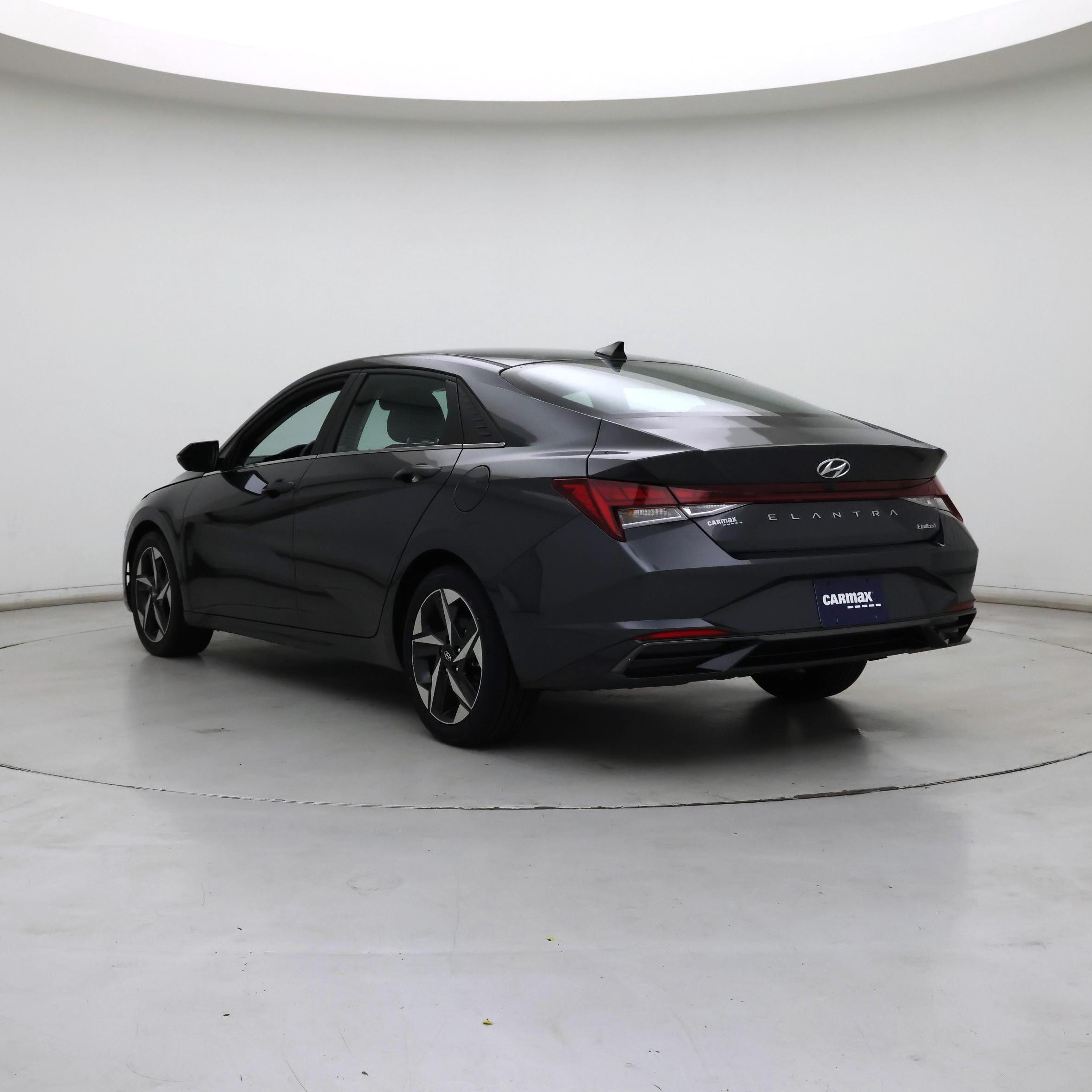 Thumbnail: 2023 Hyundai Elantra - 2