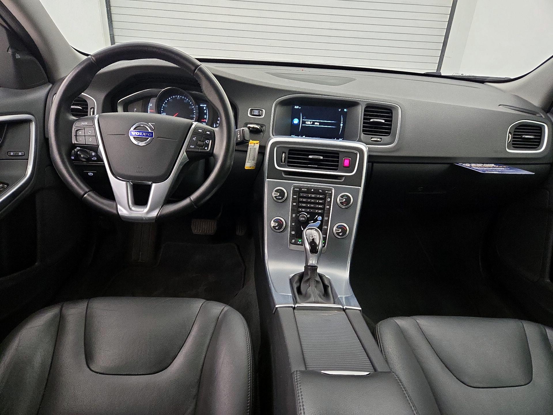 Thumbnail: 2017 Volvo S60 - 9