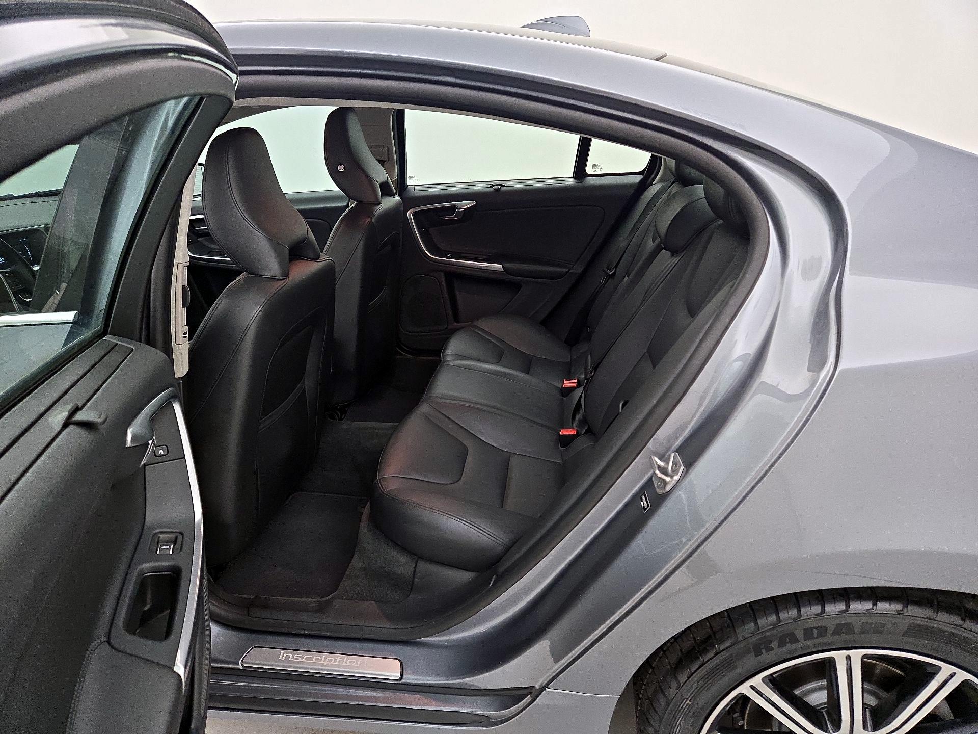 Thumbnail: 2017 Volvo S60 - 18
