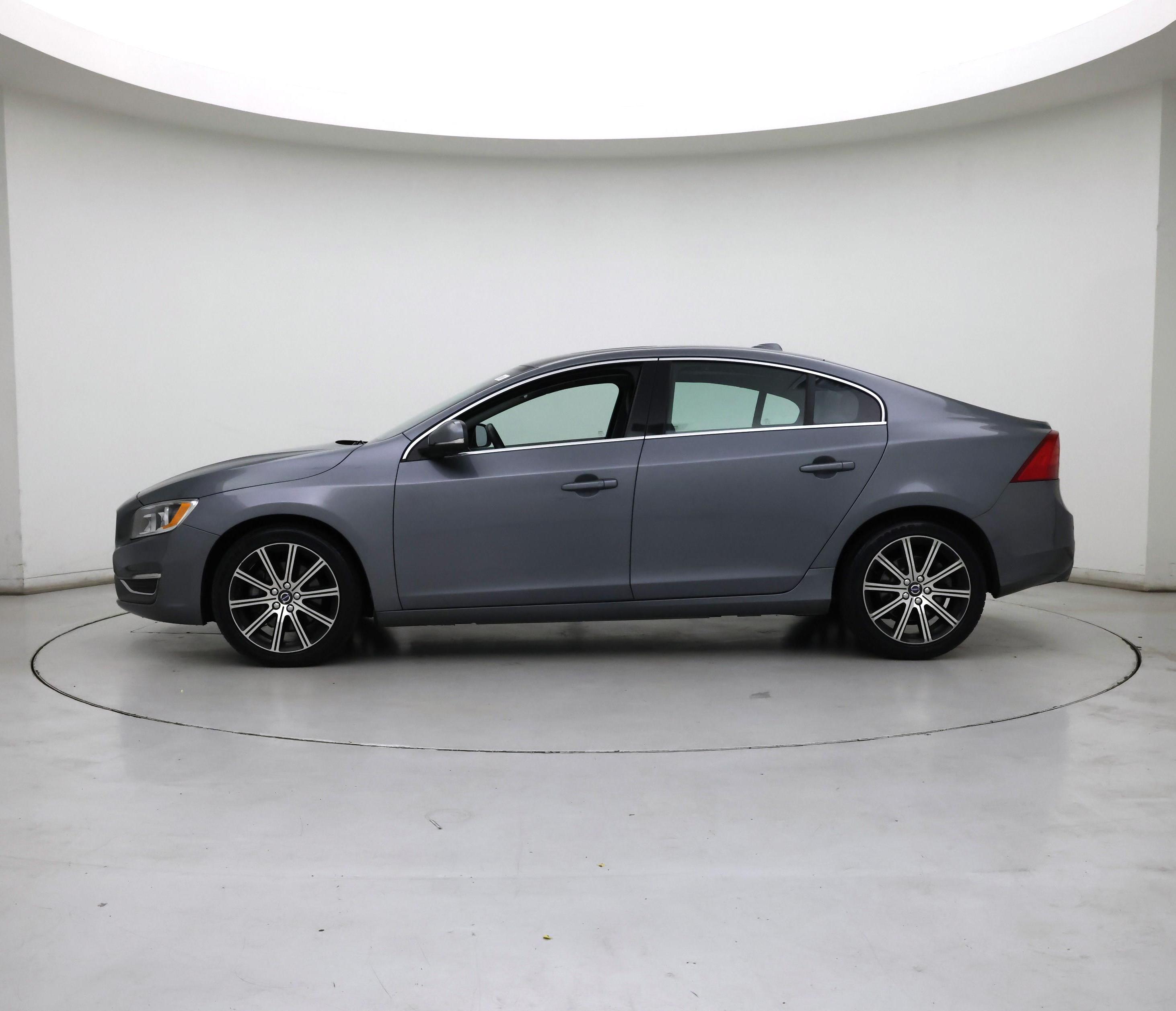Thumbnail: 2017 Volvo S60 - 3