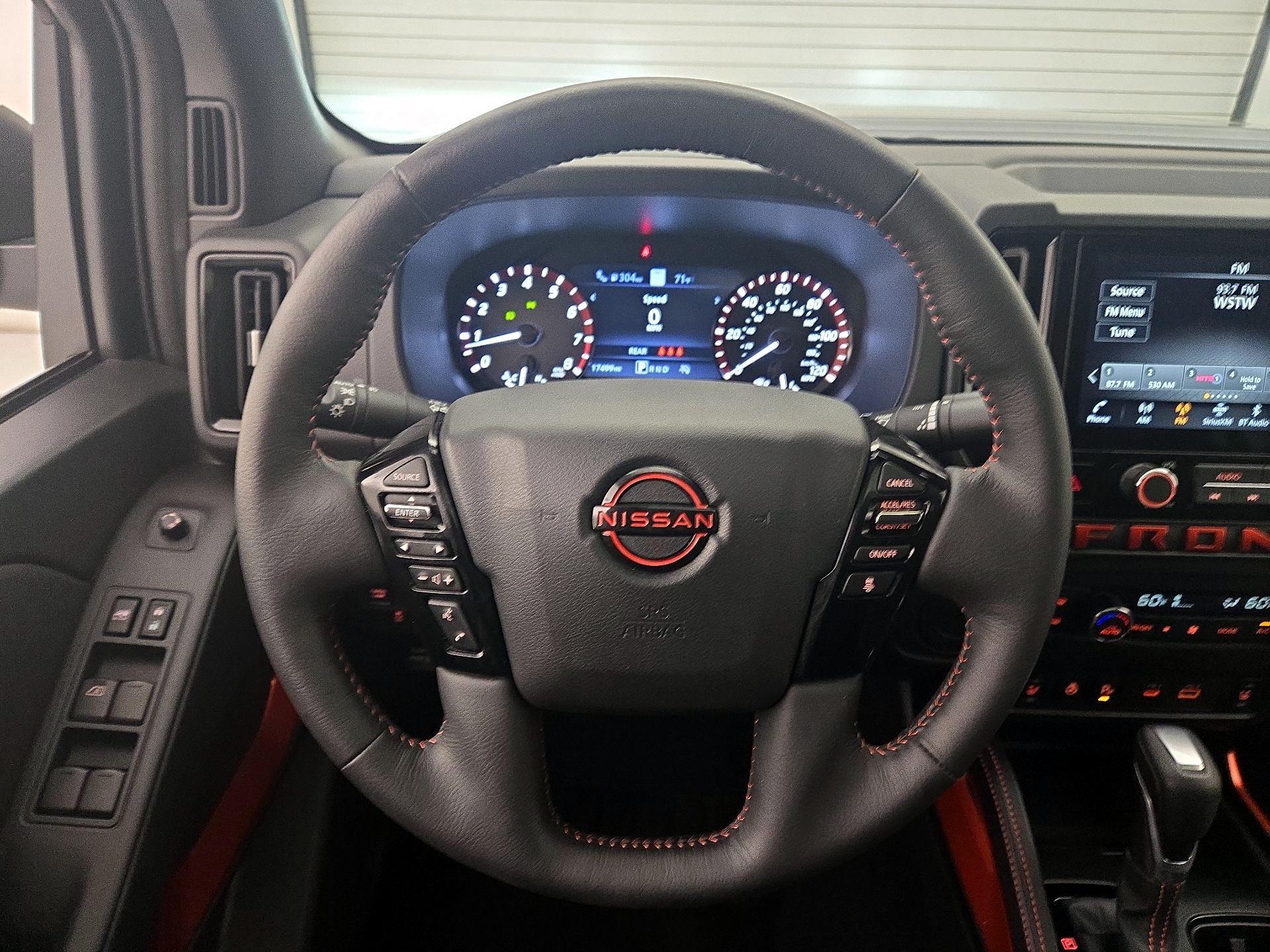 Thumbnail: 2025 Nissan Frontier - 10