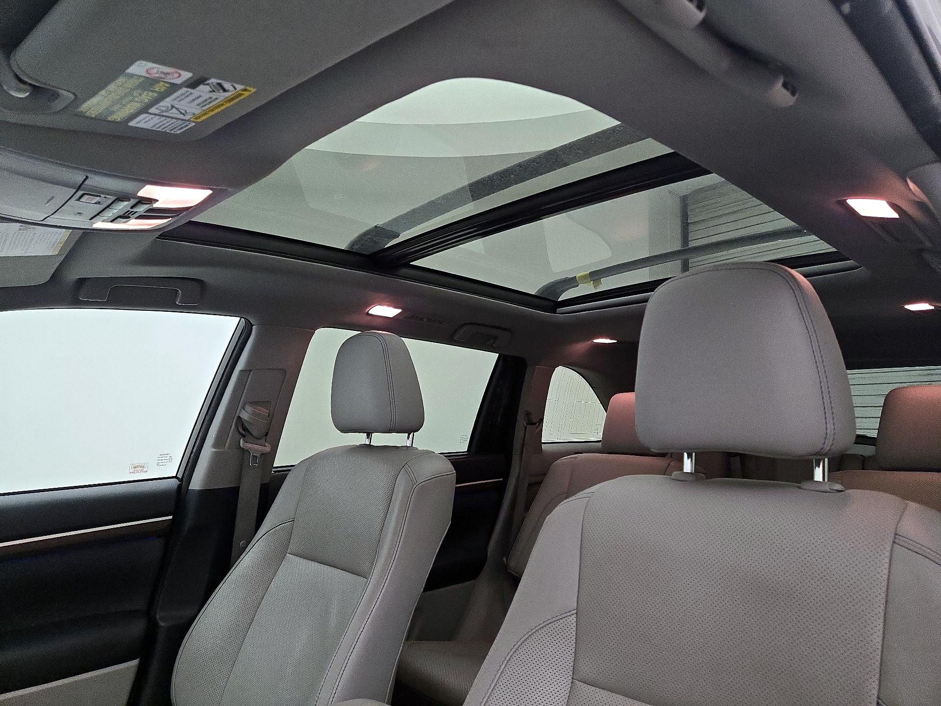 Thumbnail: 2015 Toyota Highlander - 11