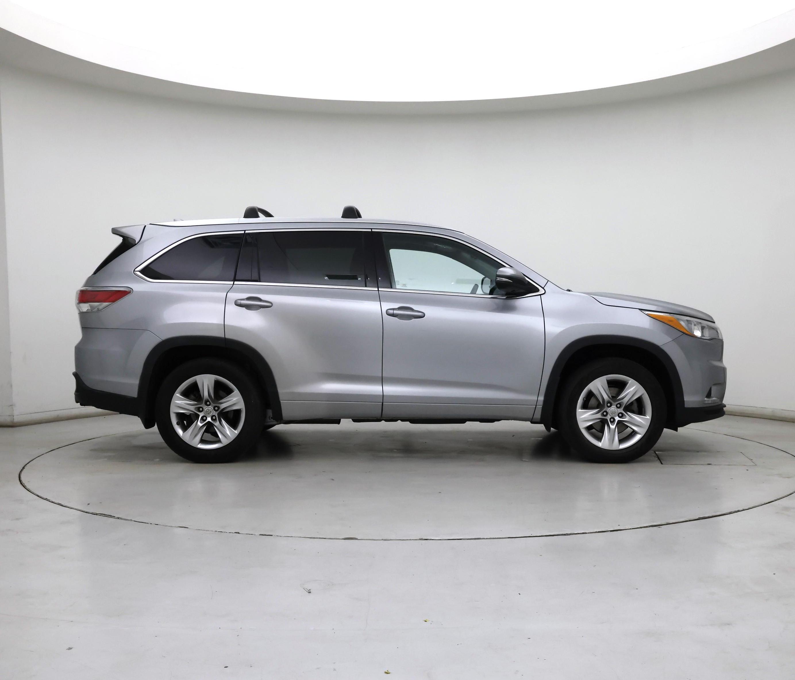 Thumbnail: 2015 Toyota Highlander - 7