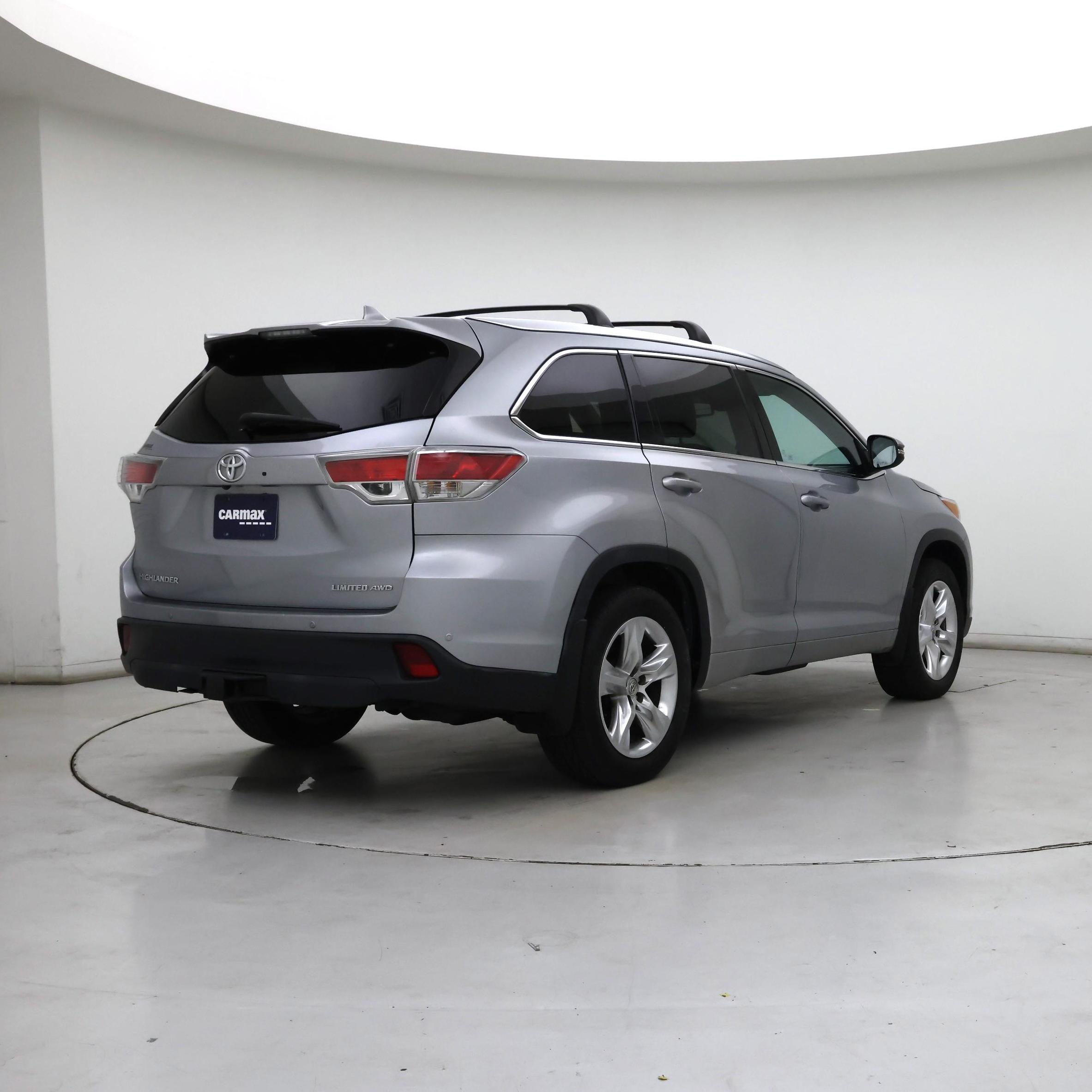 Thumbnail: 2015 Toyota Highlander - 8