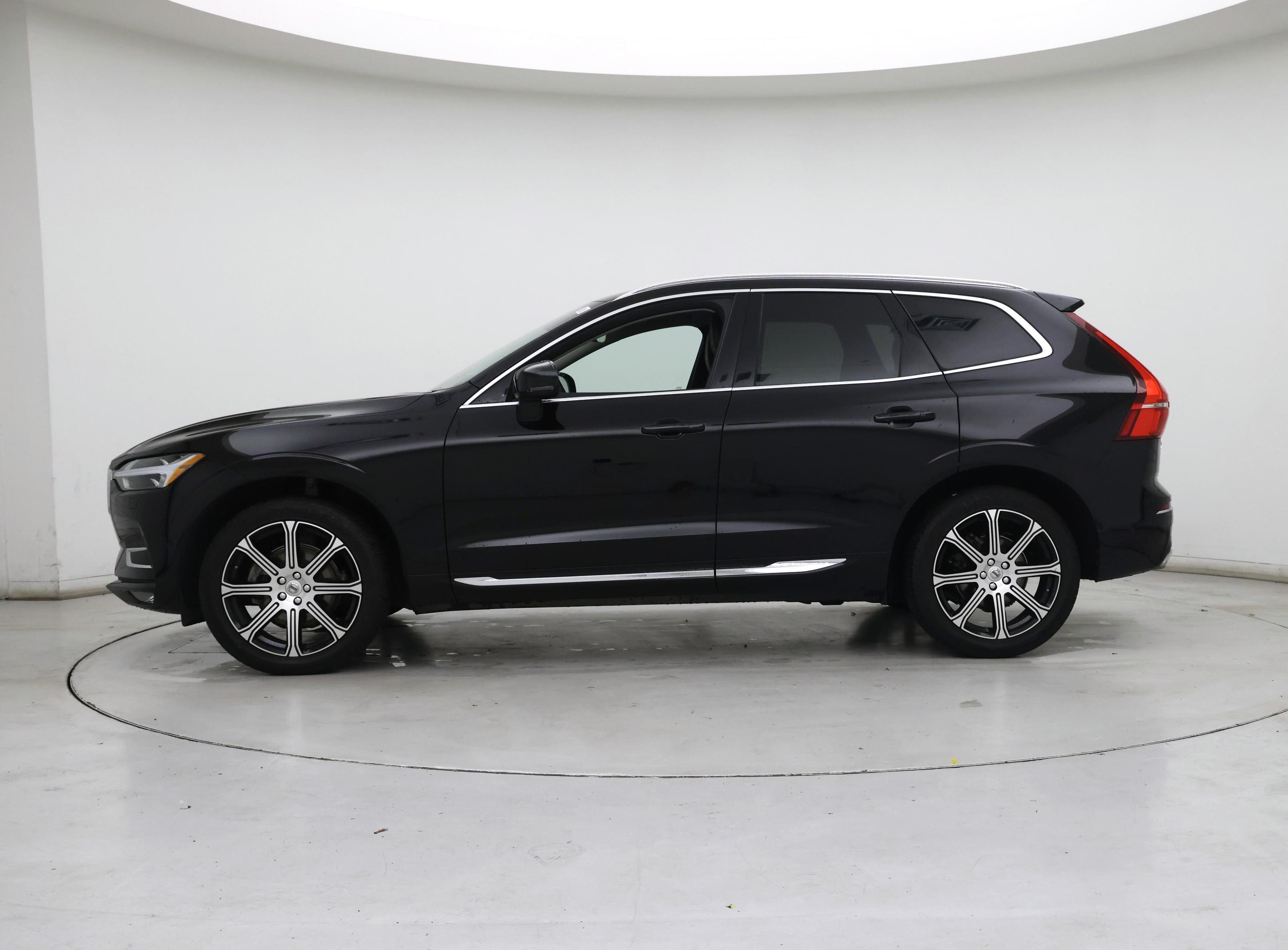 Thumbnail: 2020 Volvo XC60 - 3