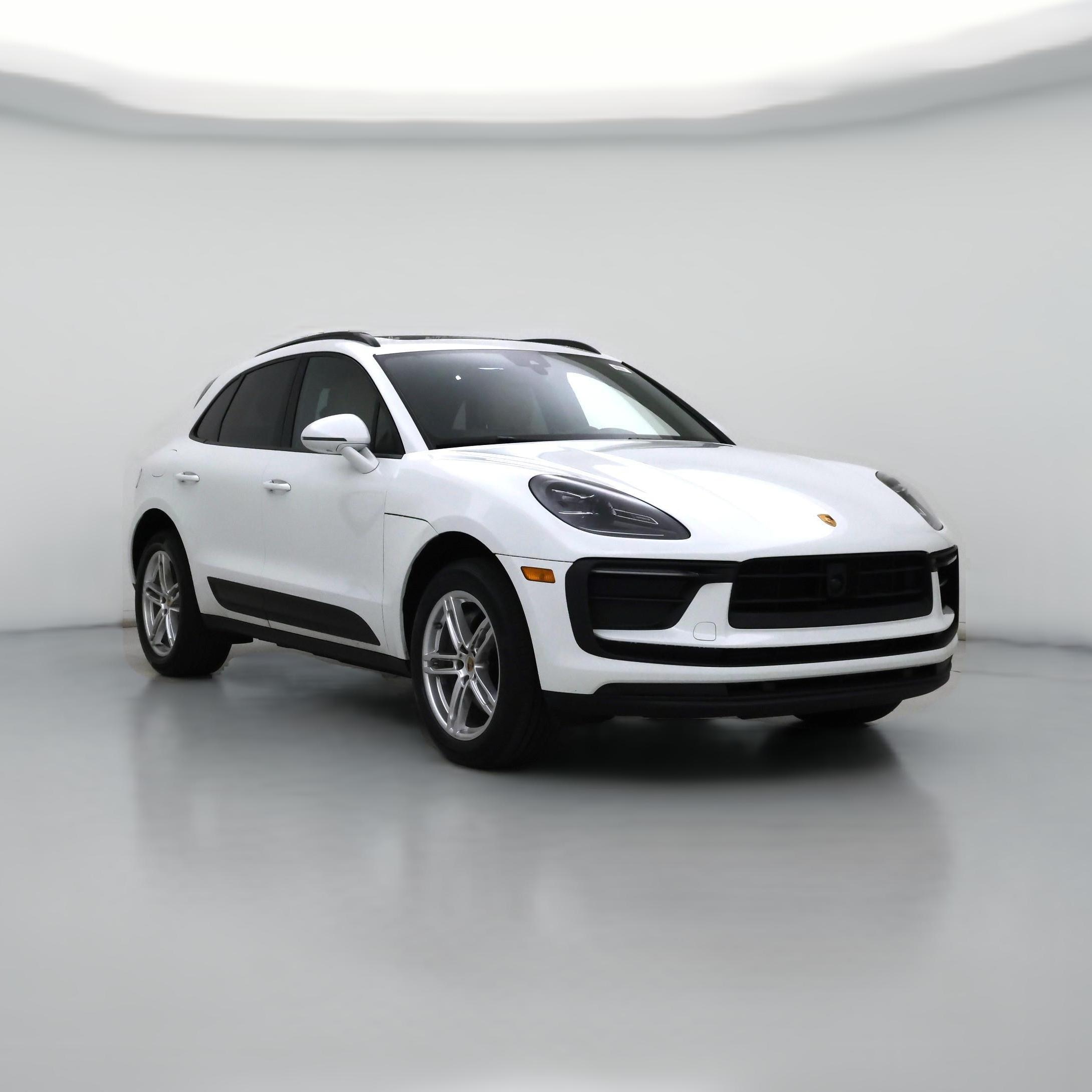 Thumbnail: 2023 Porsche Macan - 1