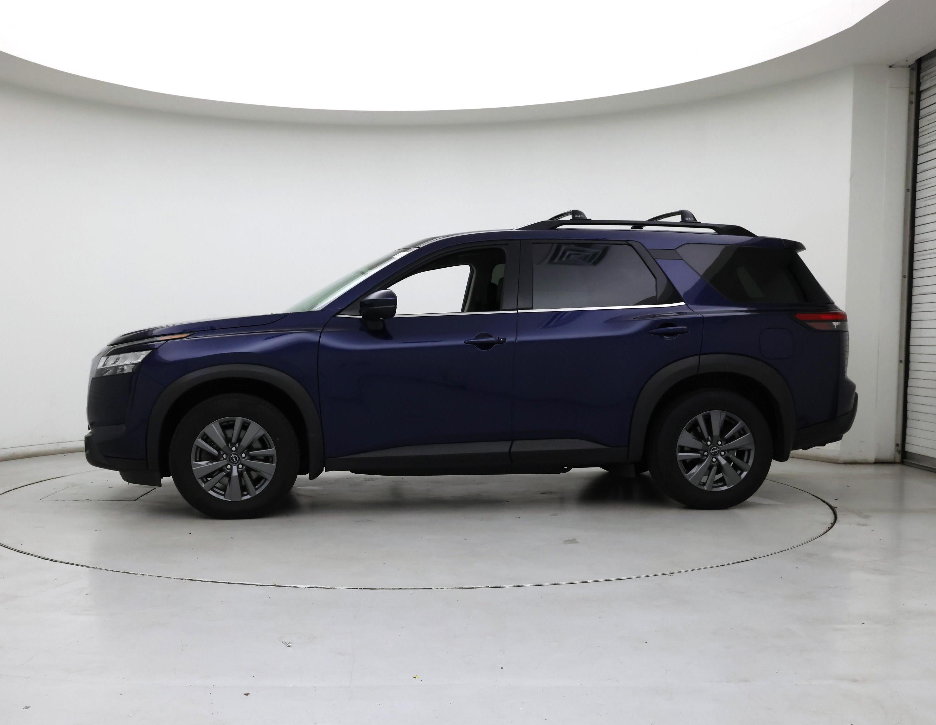 Thumbnail: 2022 Nissan Pathfinder - 3