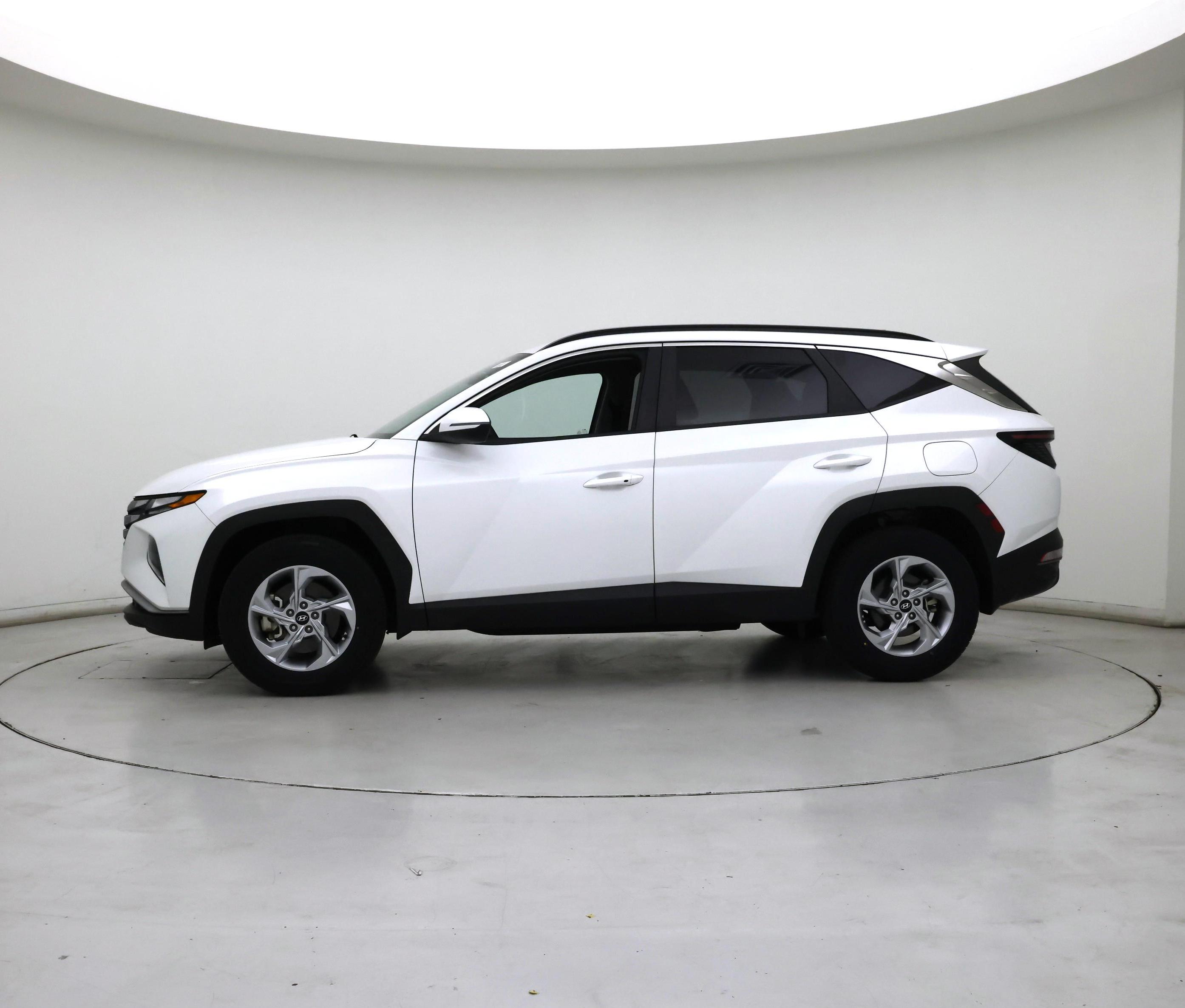 Thumbnail: 2022 Hyundai Tucson - 3