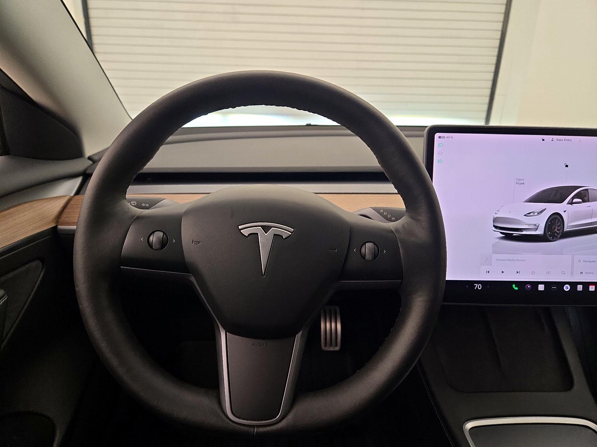 Thumbnail: 2022 Tesla Model 3 - 10