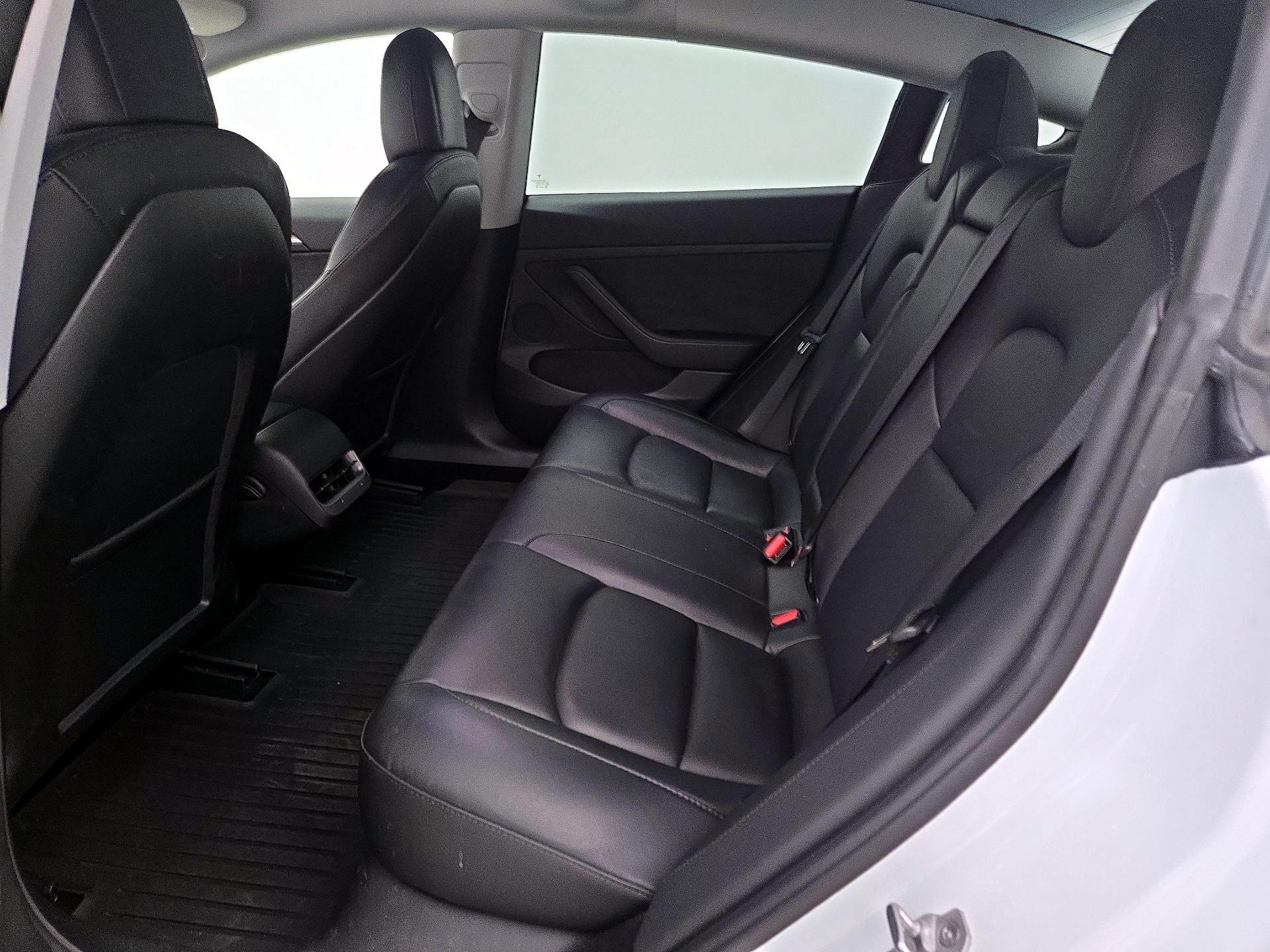 Thumbnail: 2022 Tesla Model 3 - 18