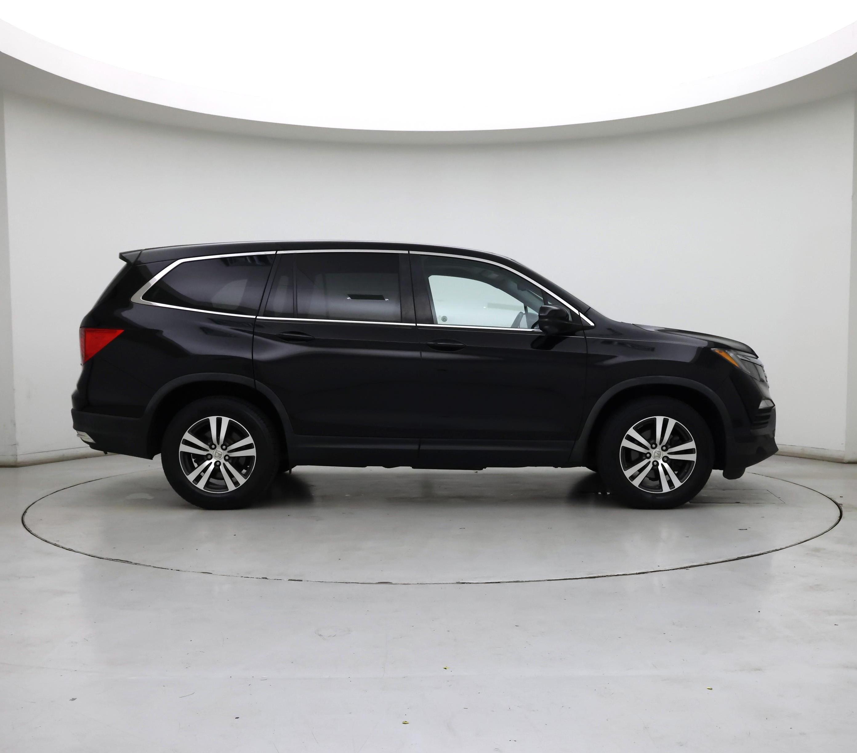 Thumbnail: 2018 Honda Pilot - 7