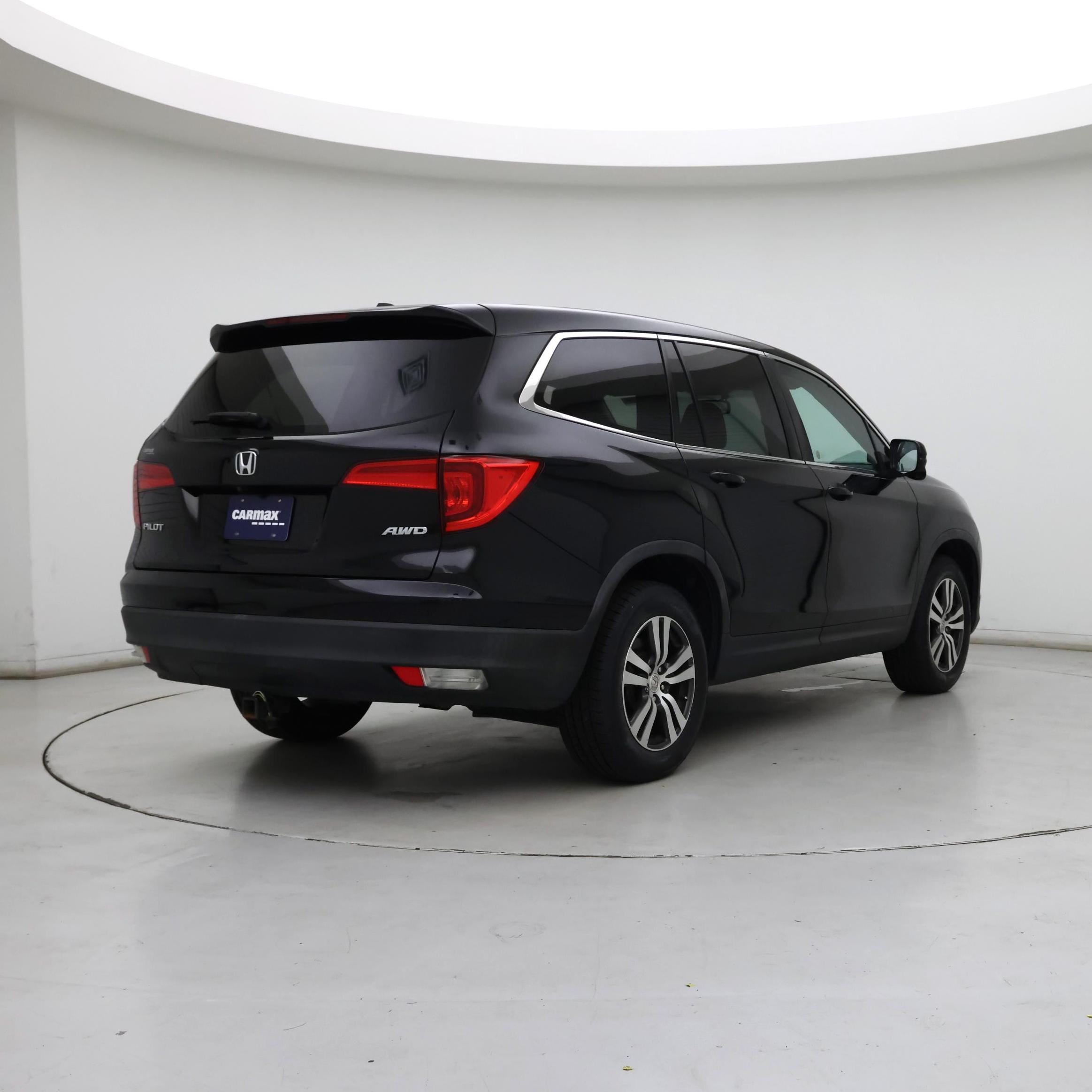 Thumbnail: 2018 Honda Pilot - 8