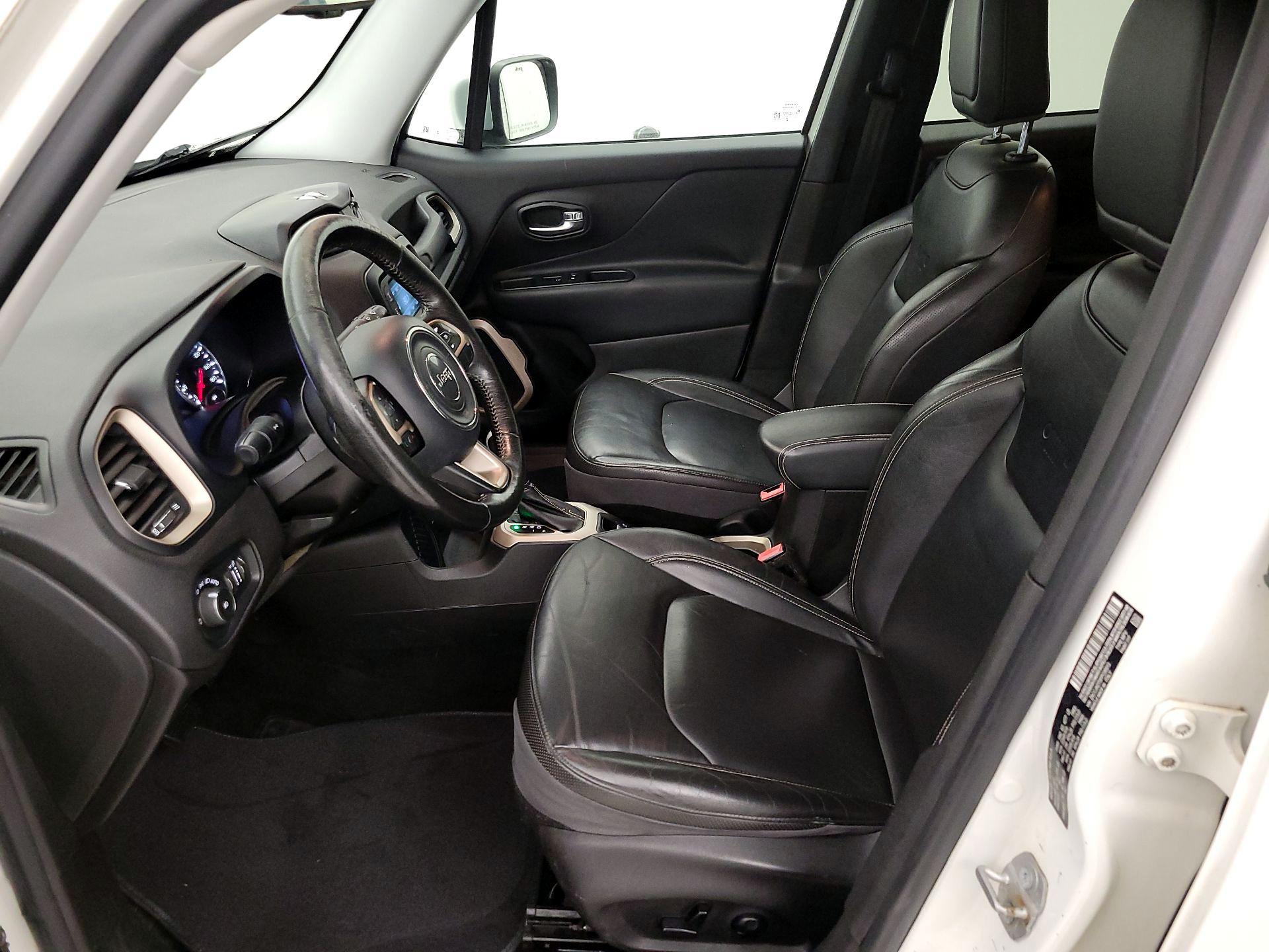 Thumbnail: 2015 Jeep Renegade - 11