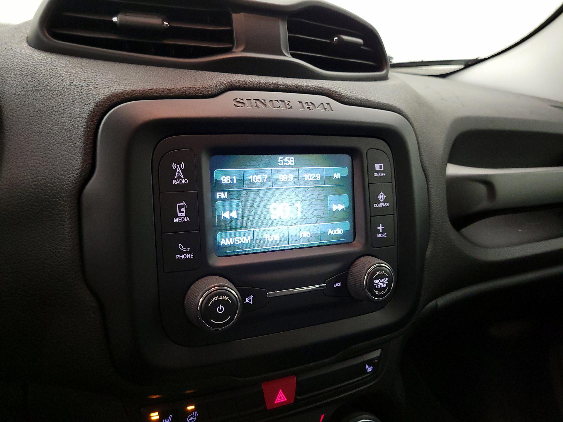 Thumbnail: 2015 Jeep Renegade - 15