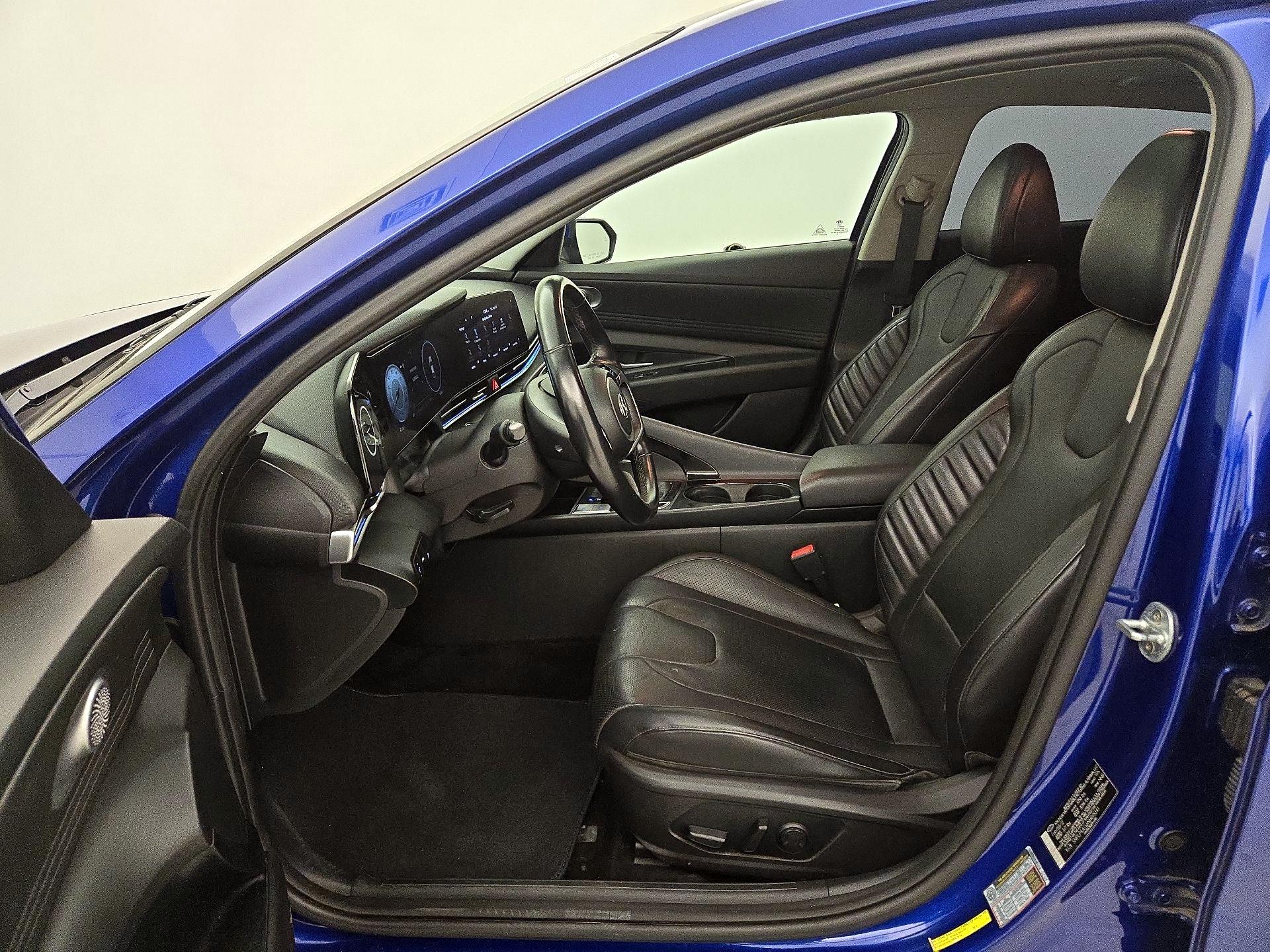 Thumbnail: 2022 Hyundai Elantra - 11