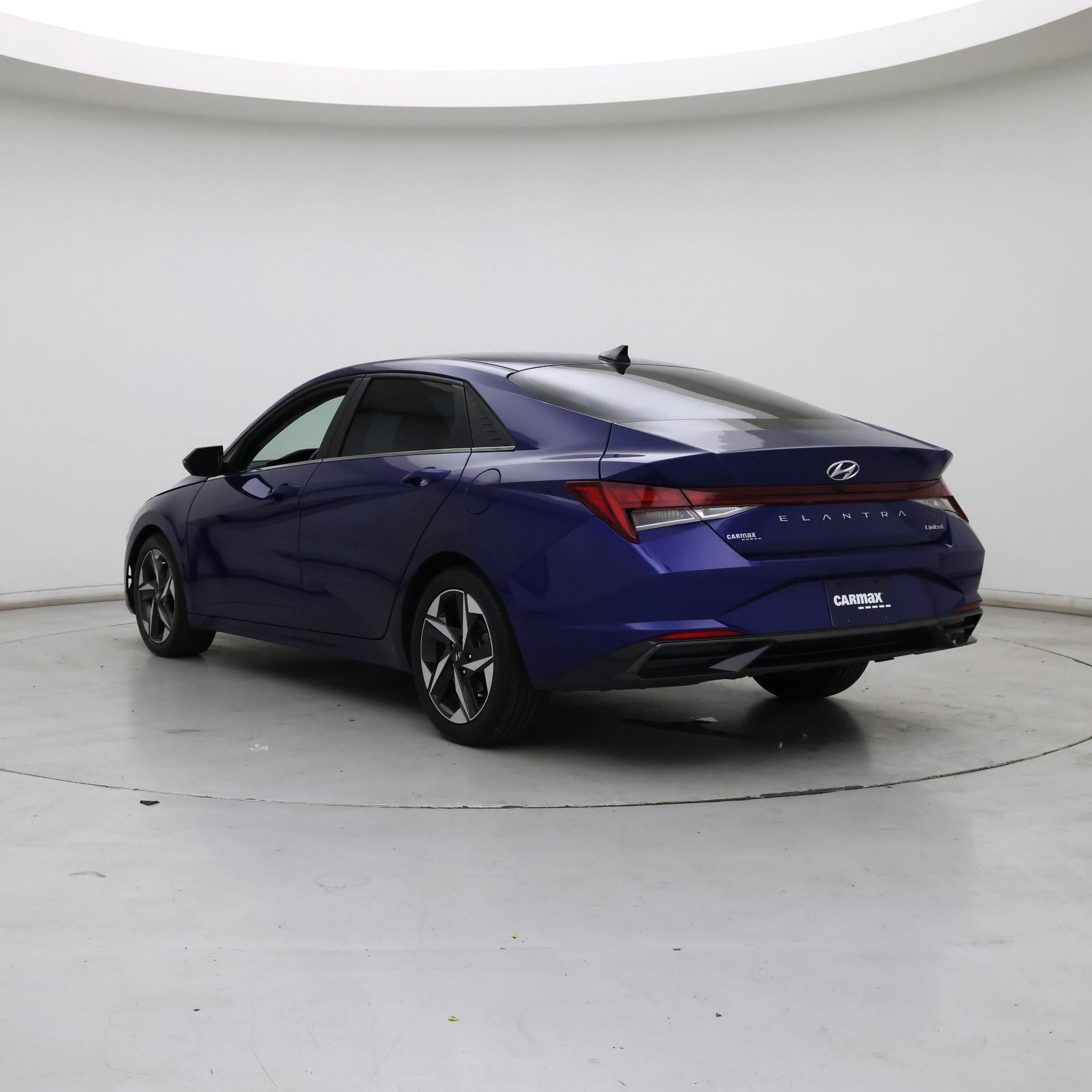 Thumbnail: 2022 Hyundai Elantra - 2