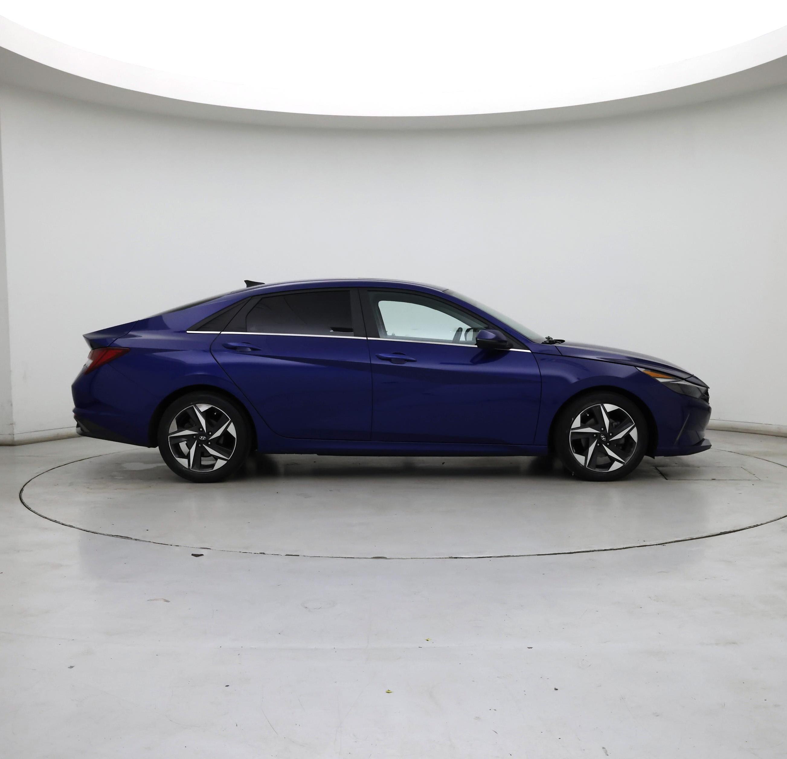 Thumbnail: 2022 Hyundai Elantra - 7