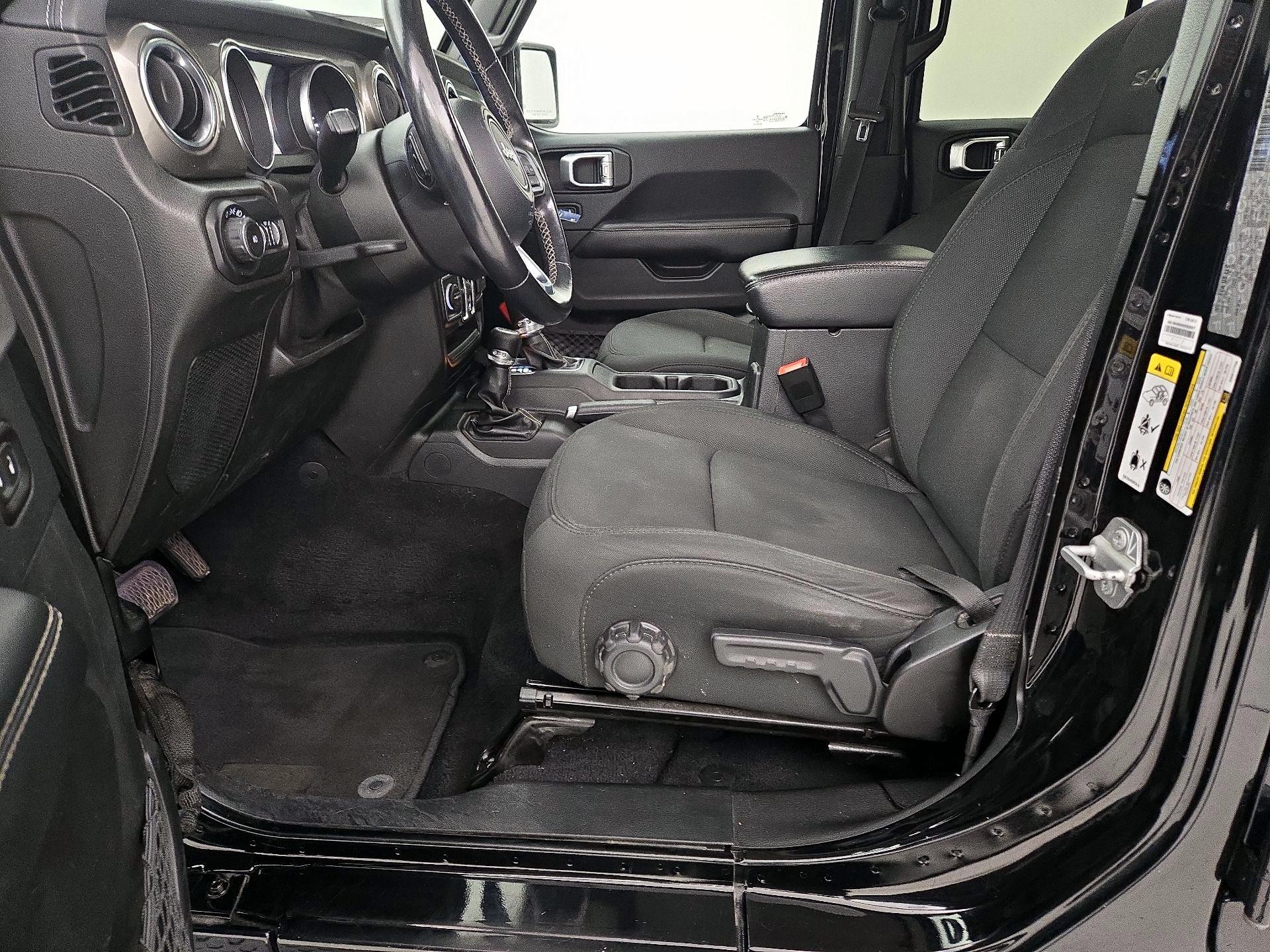 Thumbnail: 2019 Jeep Wrangler - 11