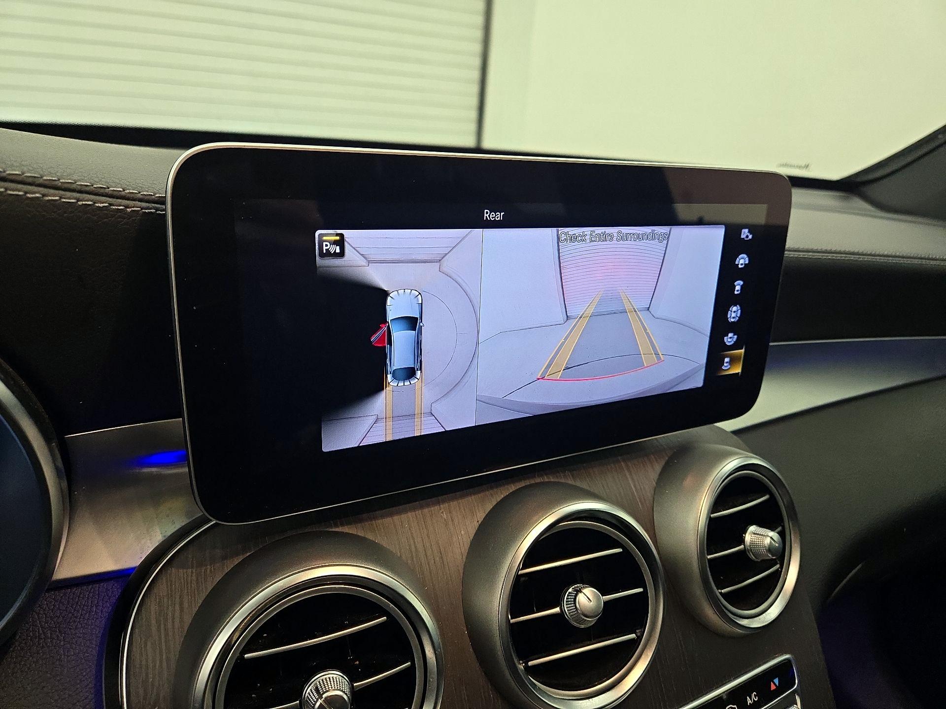 Thumbnail: 2020 Mercedes-Benz GLC - 15