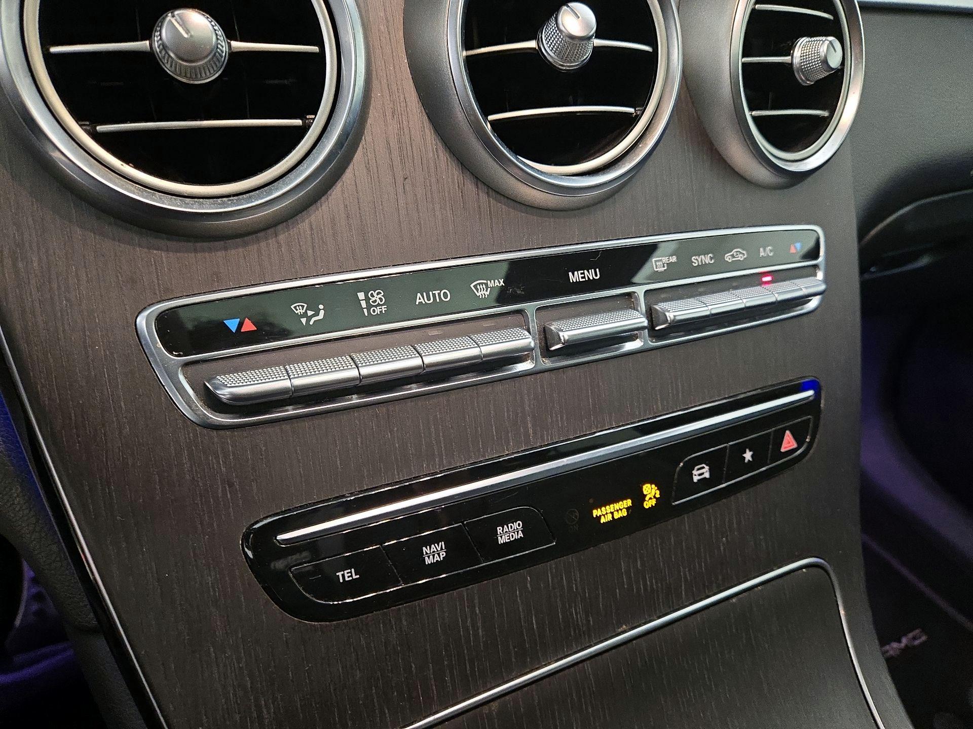 Thumbnail: 2020 Mercedes-Benz GLC - 17