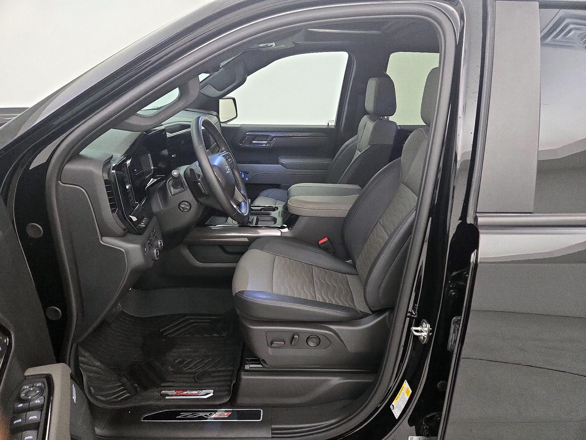 Thumbnail: 2024 Chevrolet Silverado 1500 - 11
