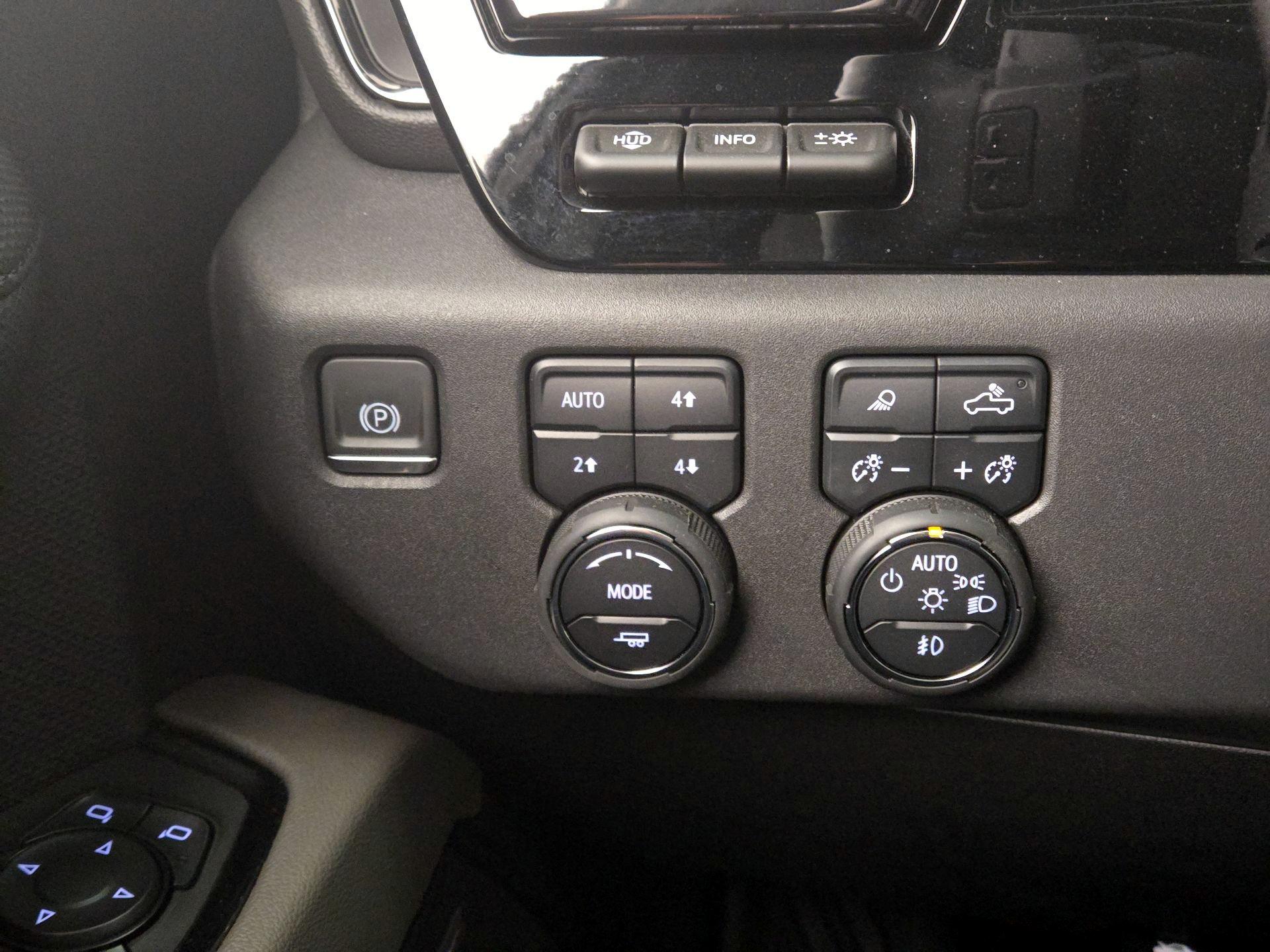 Thumbnail: 2024 Chevrolet Silverado 1500 - 13