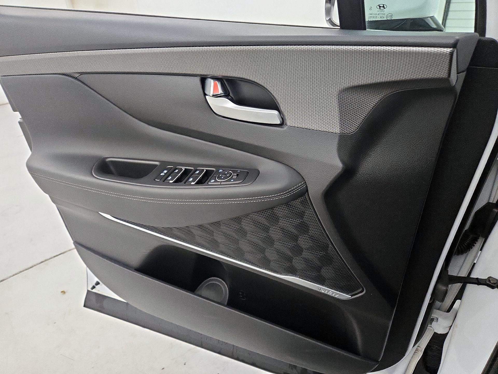 Thumbnail: 2020 Hyundai Santa Fe - 12