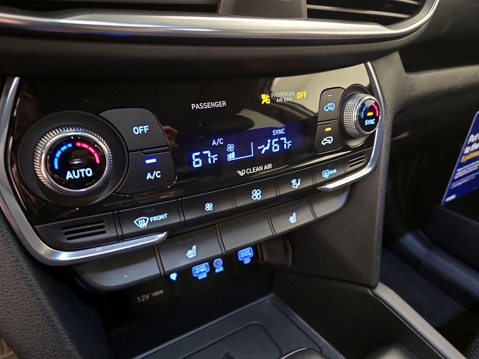 Thumbnail: 2020 Hyundai Santa Fe - 16