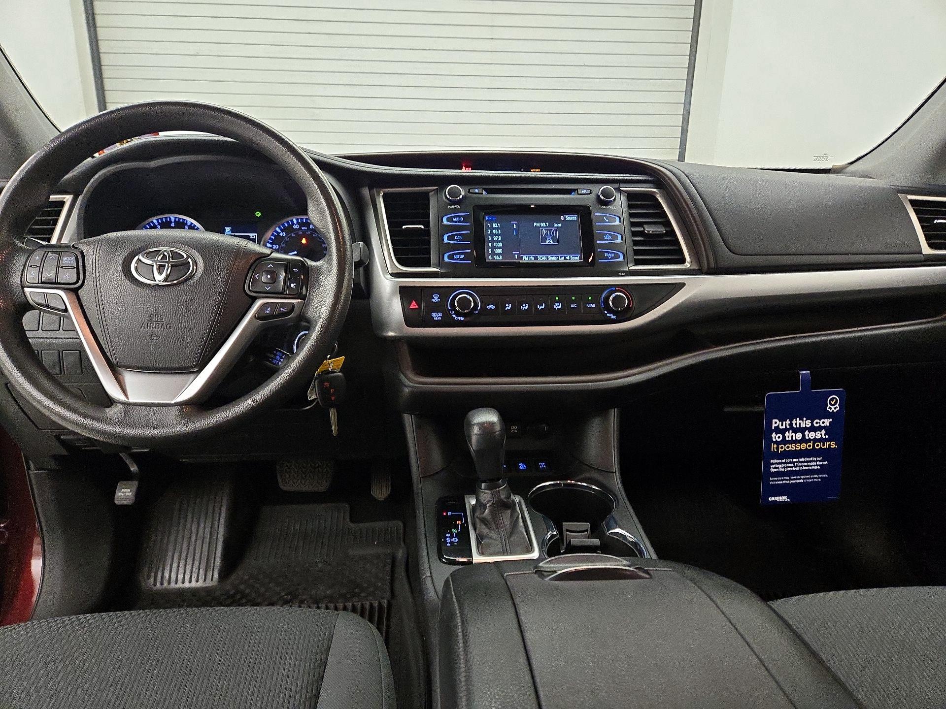 Thumbnail: 2019 Toyota Highlander - 9