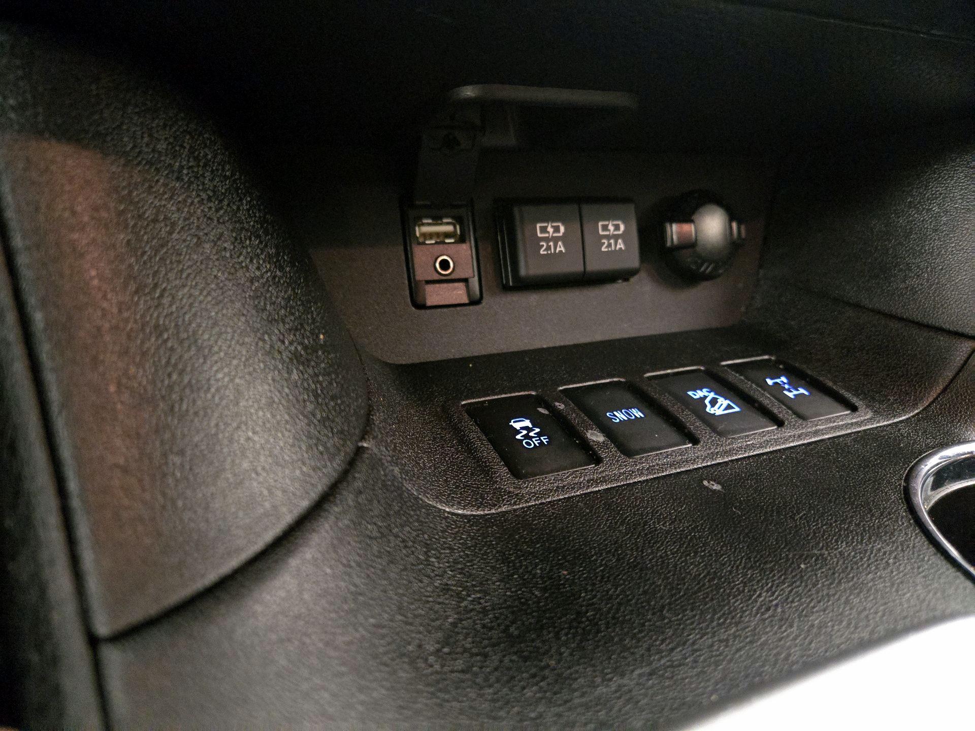 Thumbnail: 2019 Toyota Highlander - 18