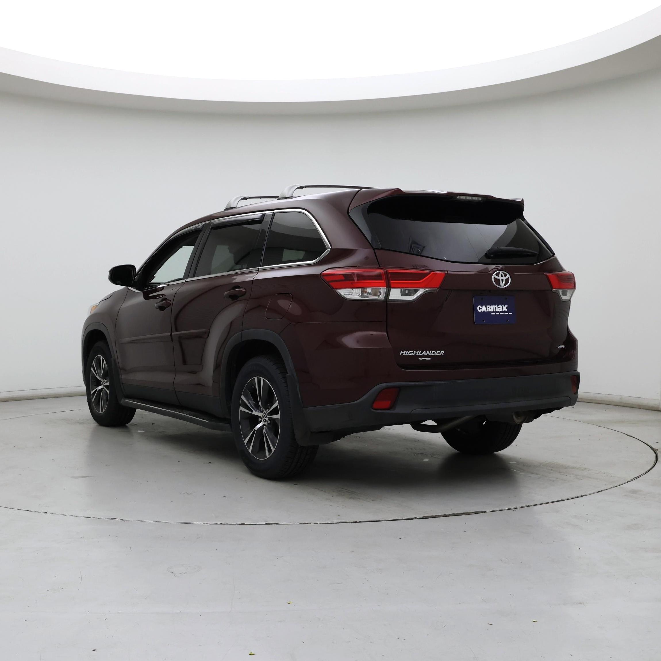 Thumbnail: 2019 Toyota Highlander - 2