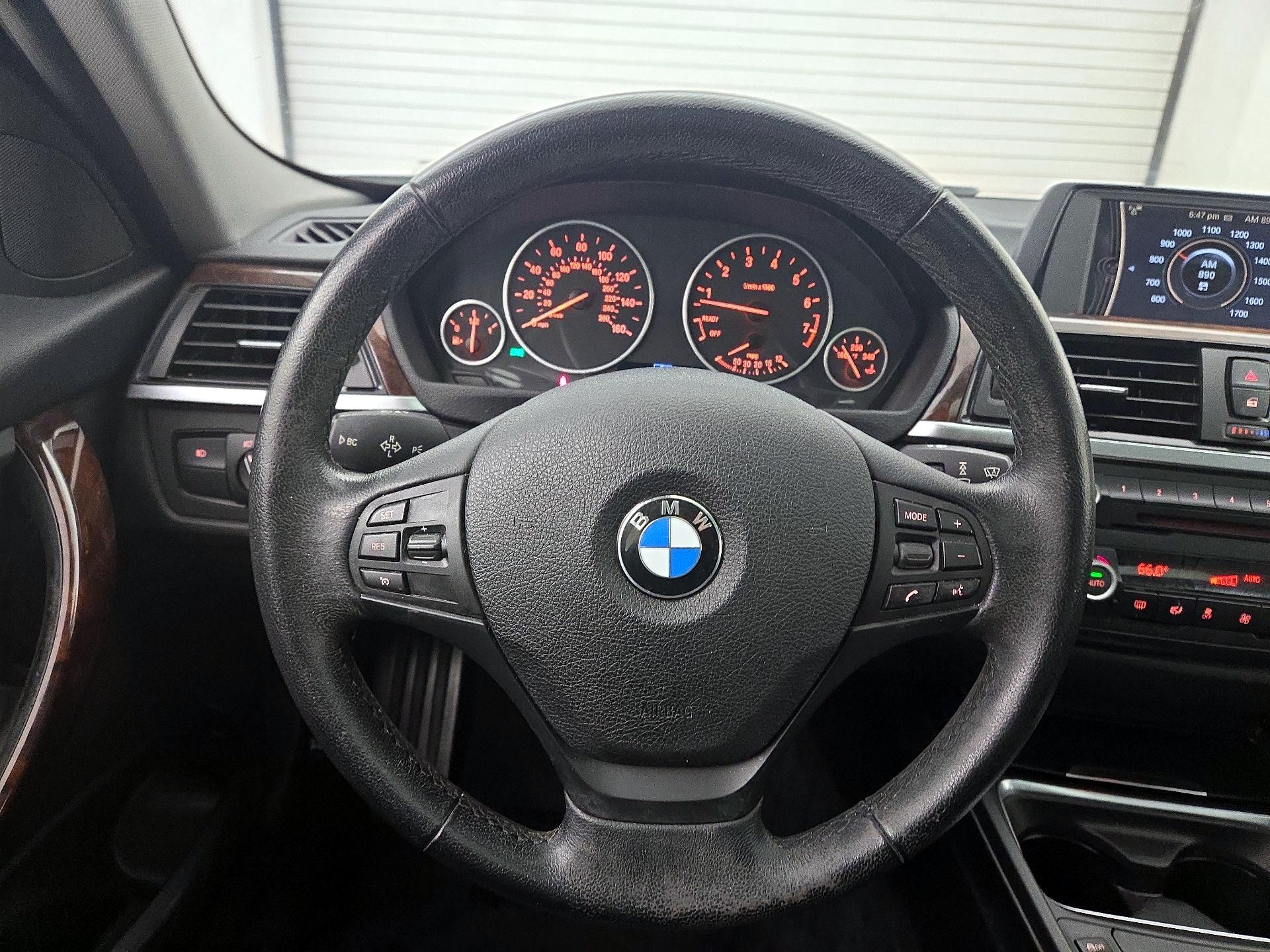 Thumbnail: 2014 BMW 3 Series - 10