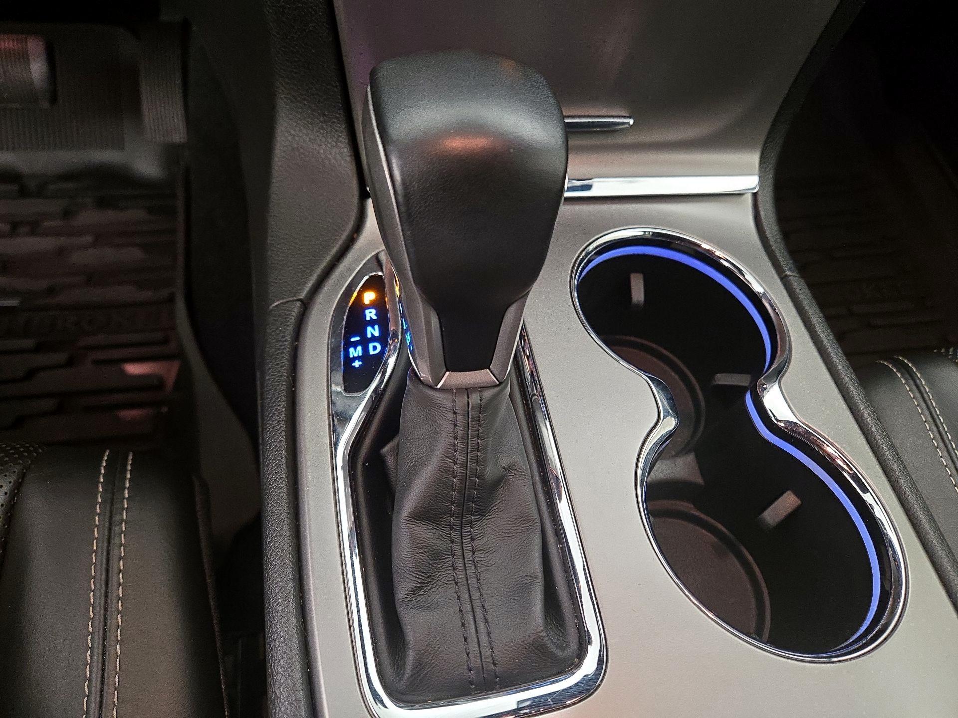 Thumbnail: 2021 Jeep Grand Cherokee - 16