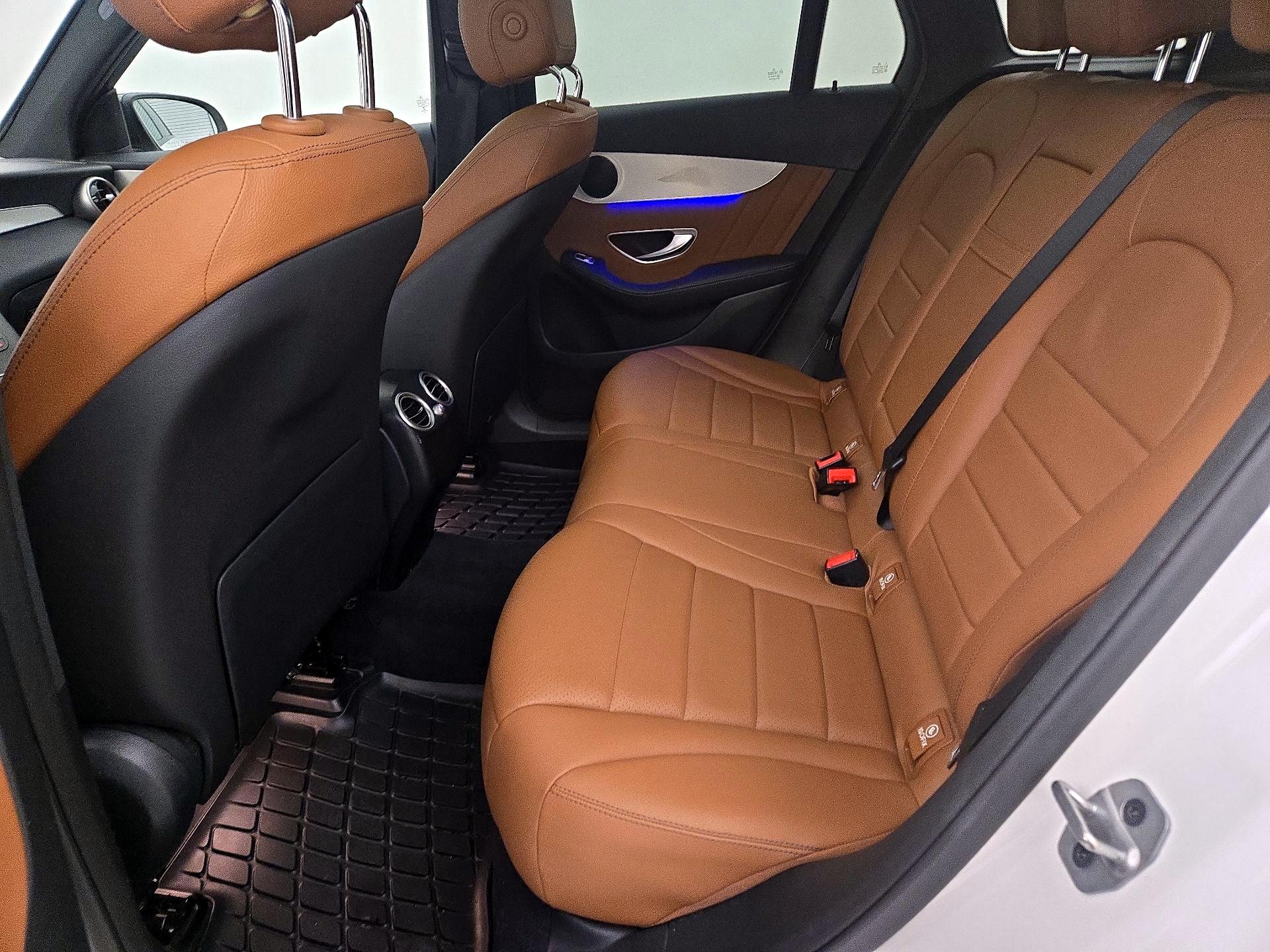 Thumbnail: 2022 Mercedes-Benz GLC - 19