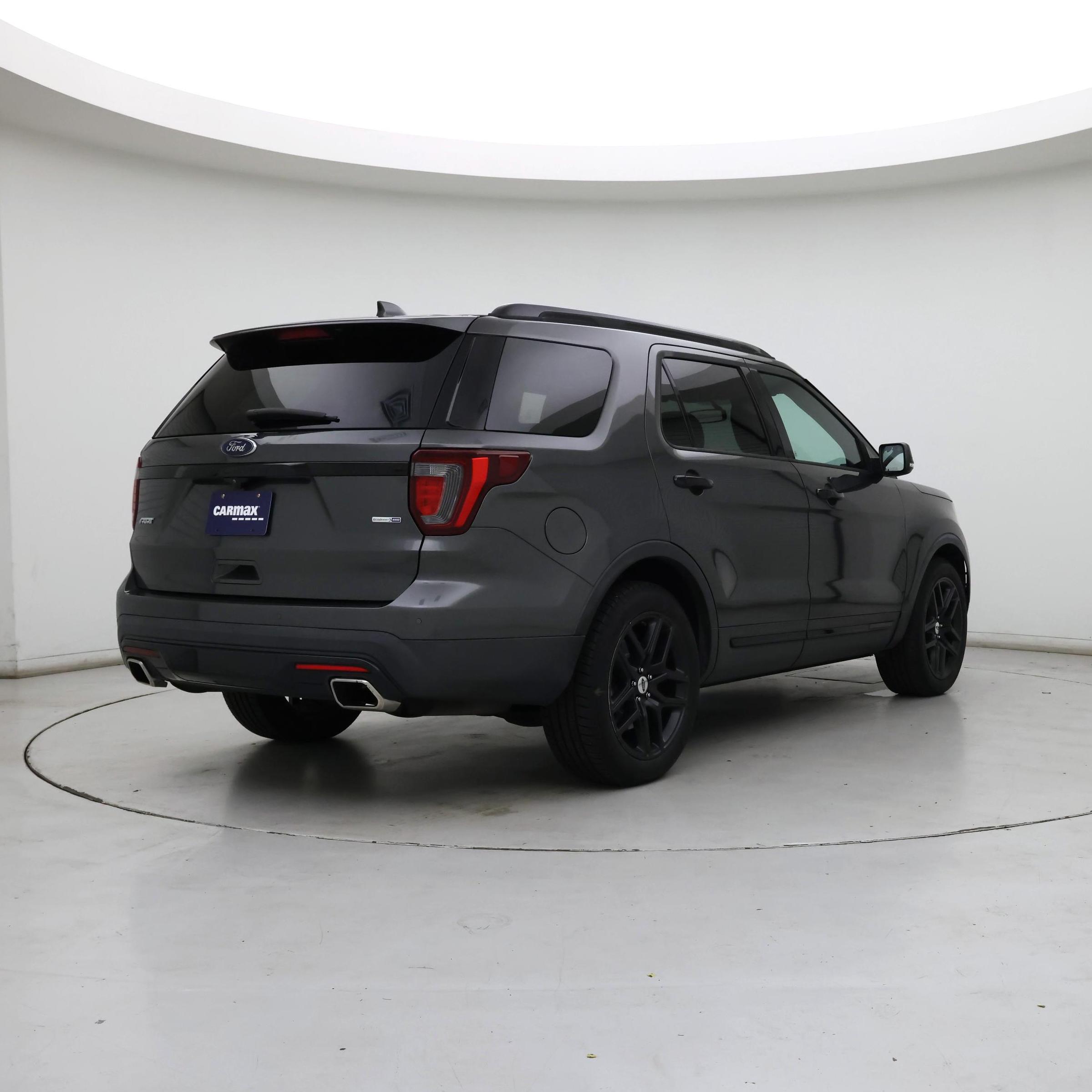 Thumbnail: 2017 Ford Explorer - 8