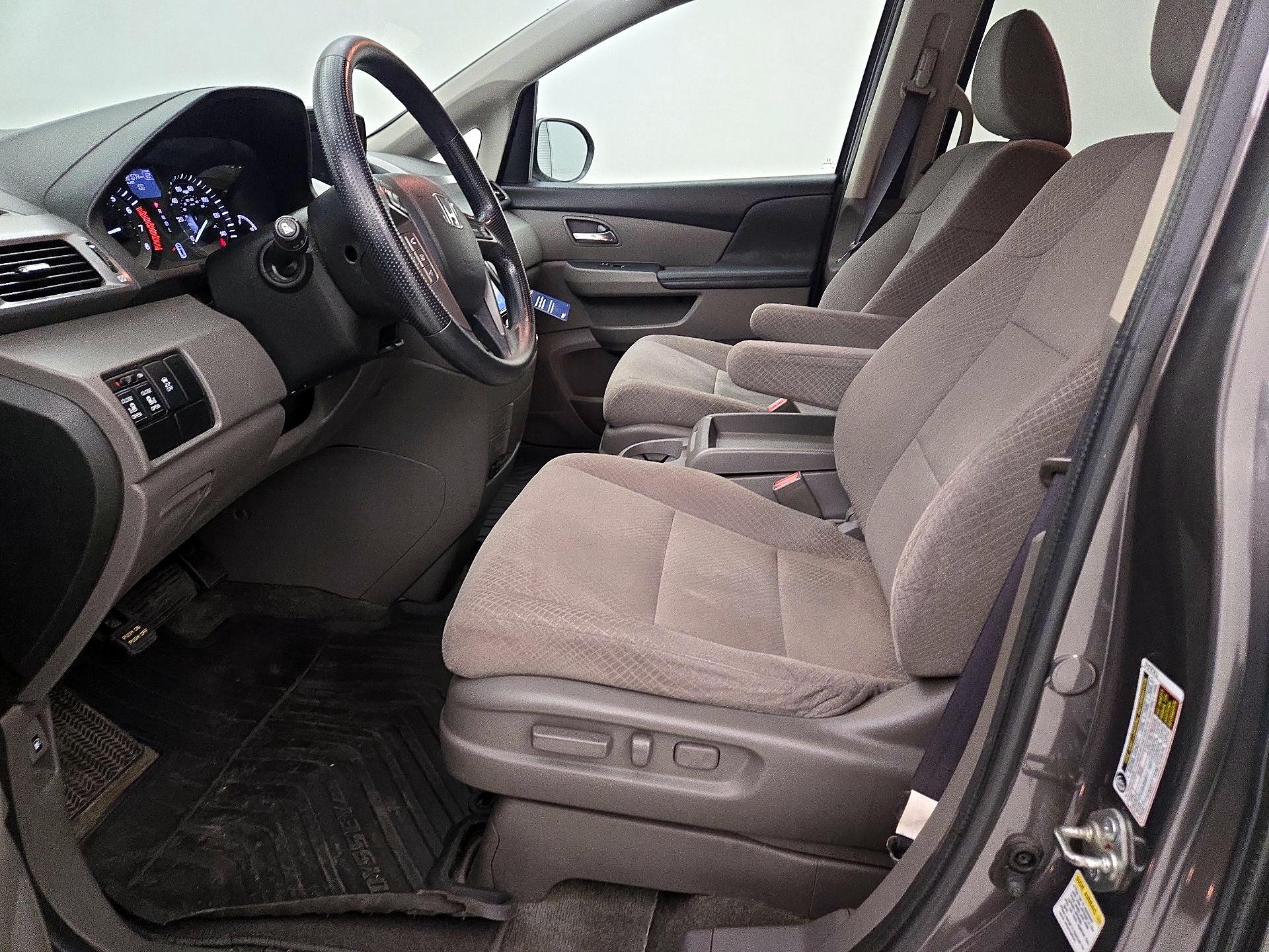 Thumbnail: 2015 Honda Odyssey - 11