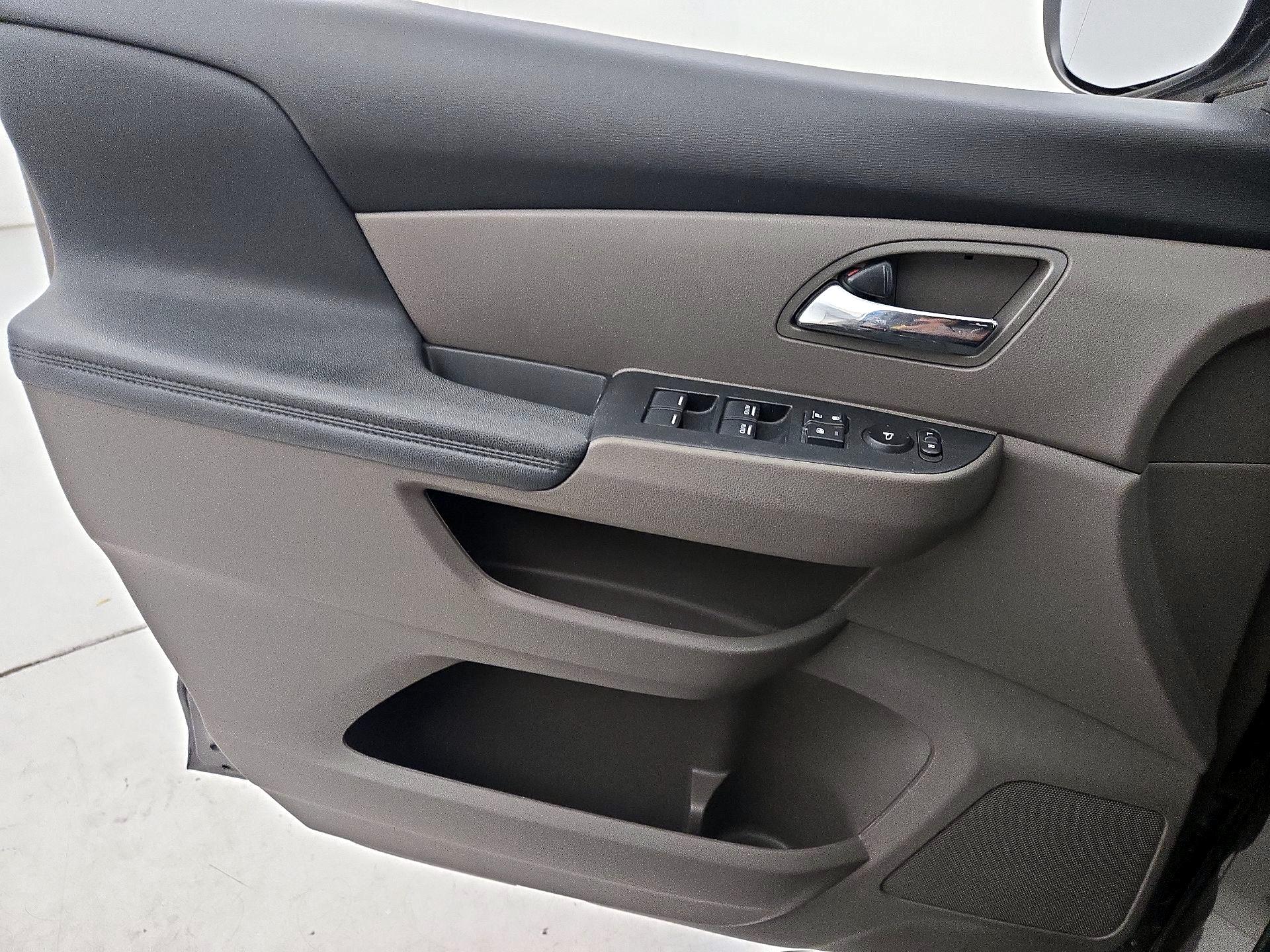 Thumbnail: 2015 Honda Odyssey - 12
