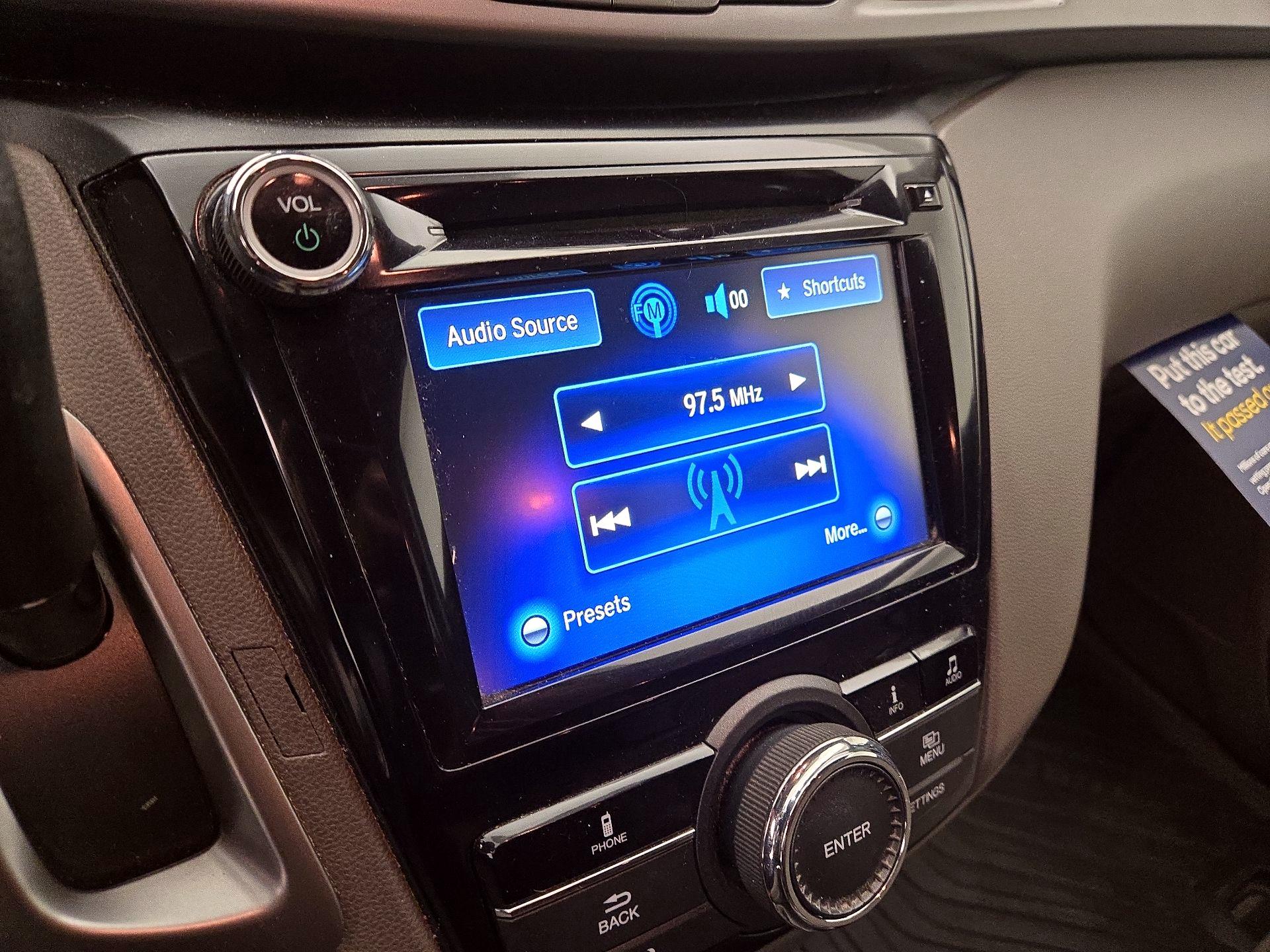 Thumbnail: 2015 Honda Odyssey - 15