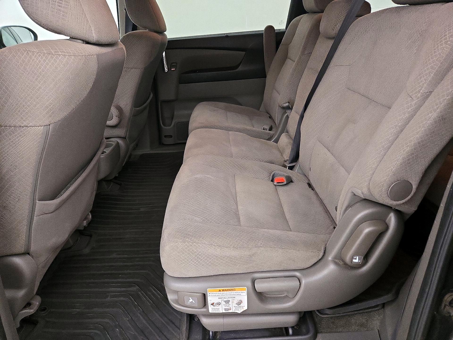 Thumbnail: 2015 Honda Odyssey - 18