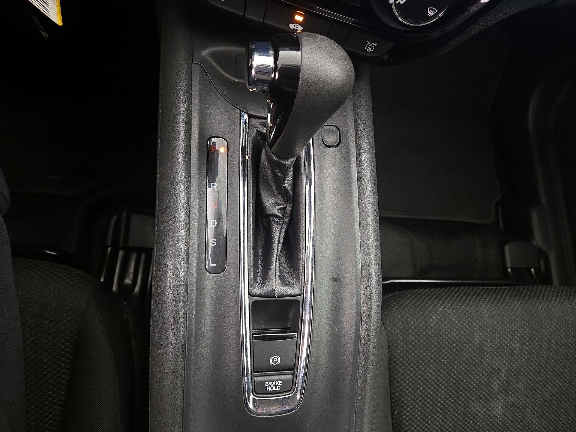 Thumbnail: 2017 Honda HR-V - 17