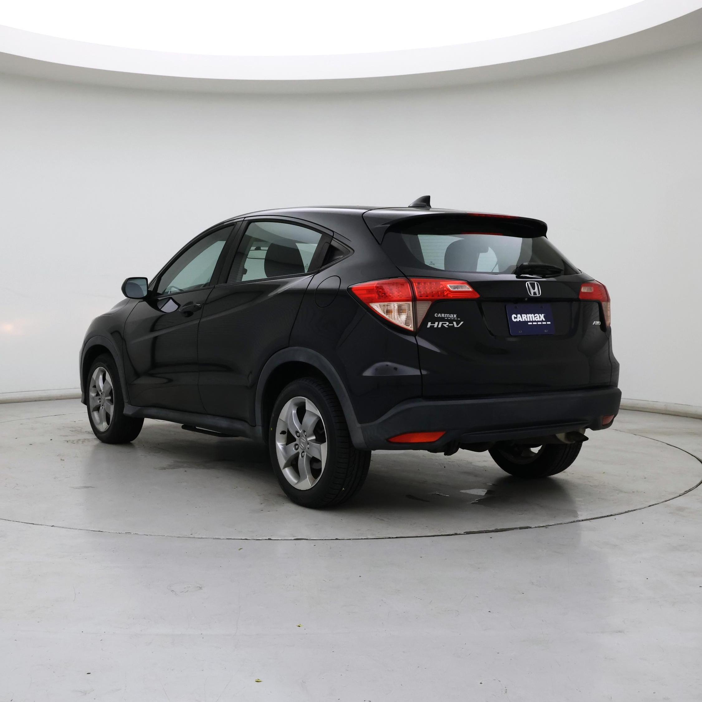 Thumbnail: 2017 Honda HR-V - 2