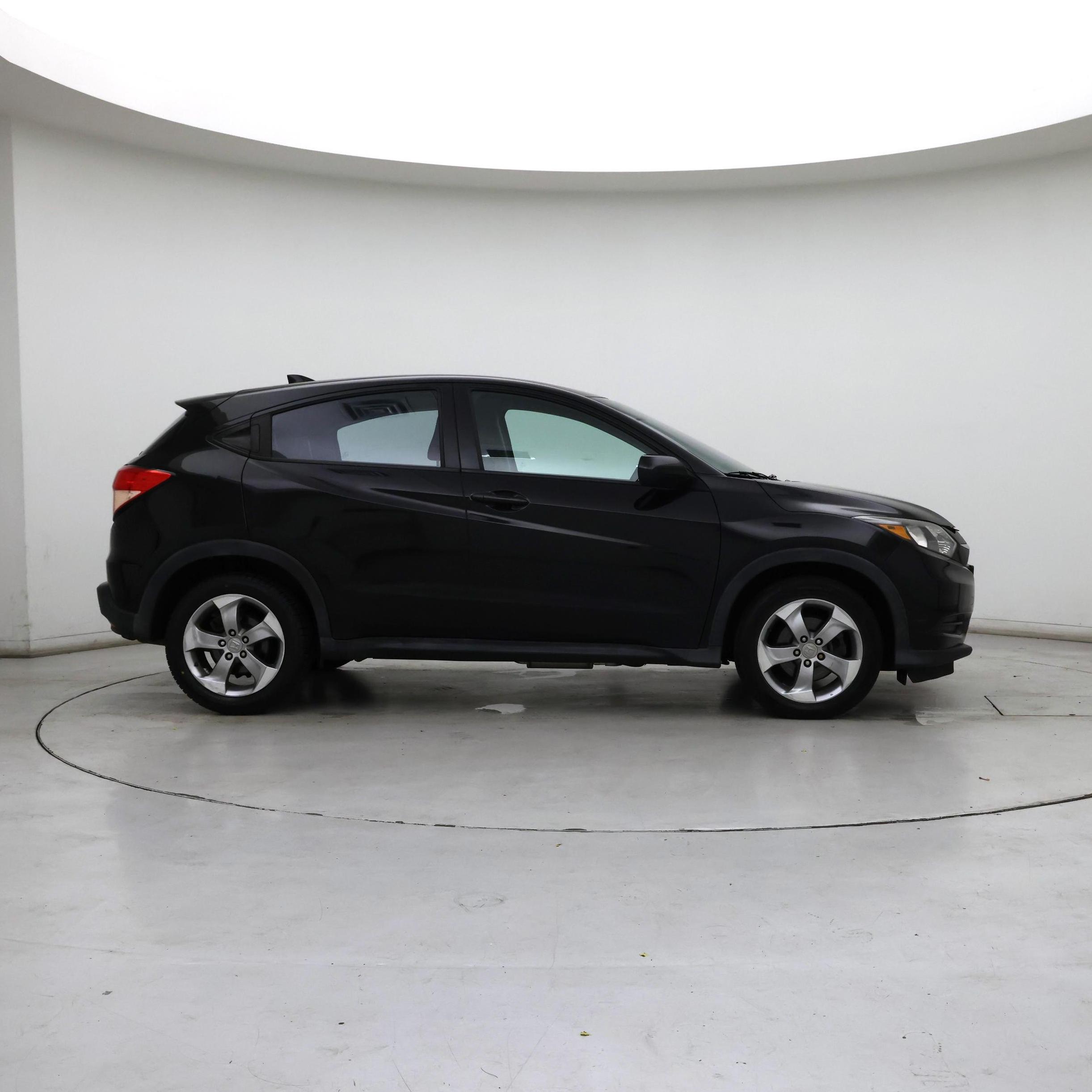 Thumbnail: 2017 Honda HR-V - 7