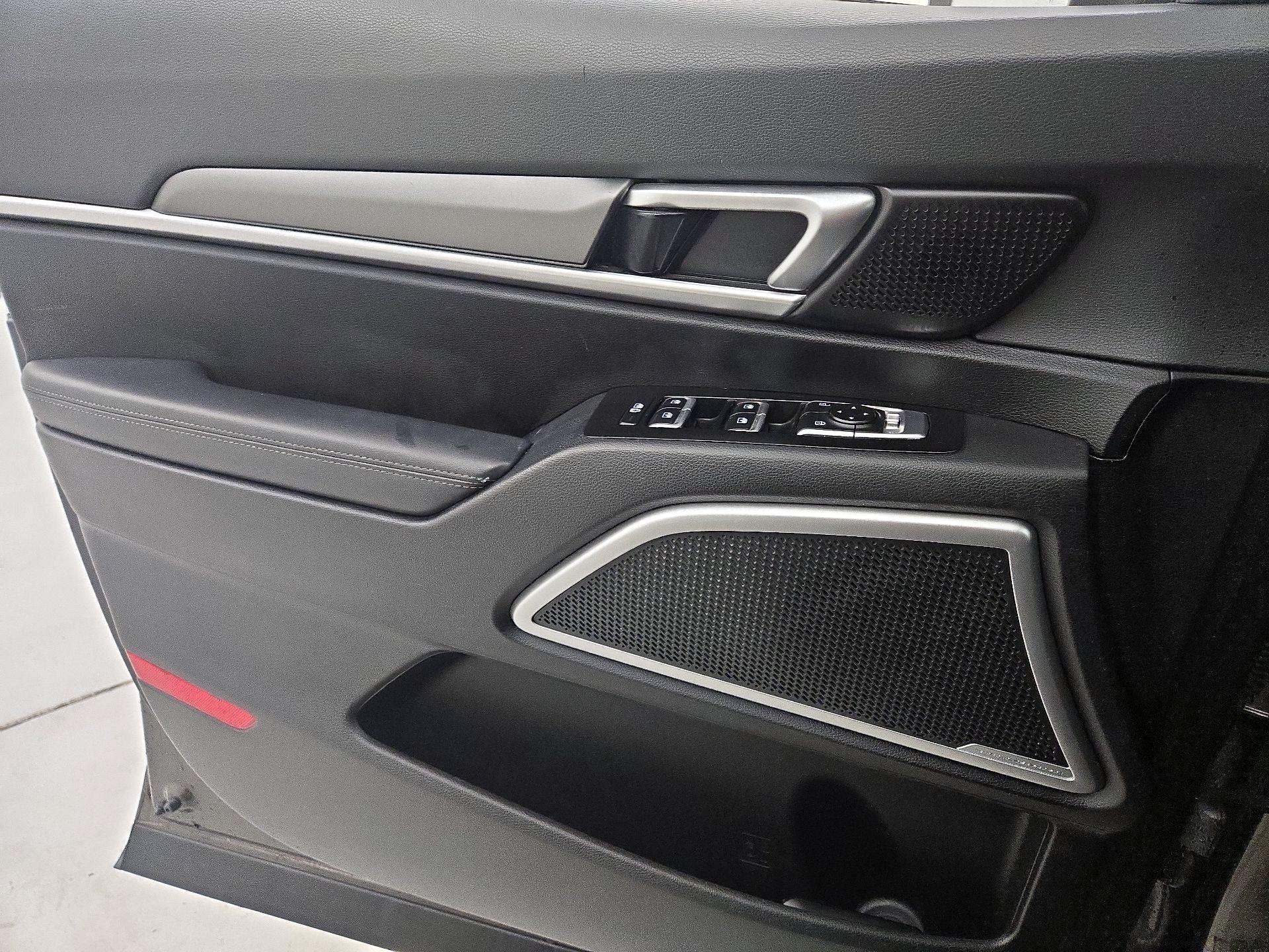 Thumbnail: 2022 Kia Telluride - 12