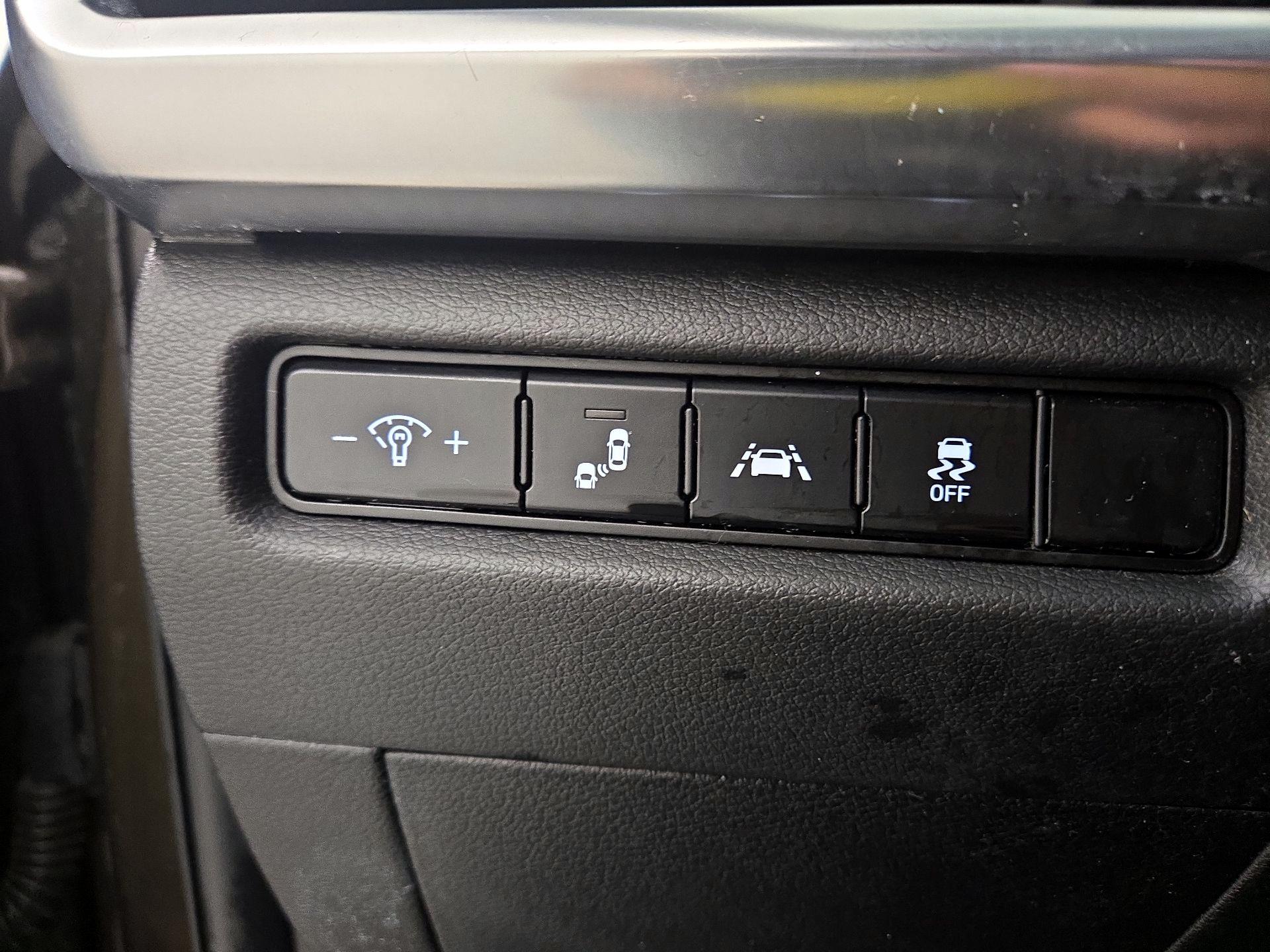 Thumbnail: 2022 Kia Telluride - 13